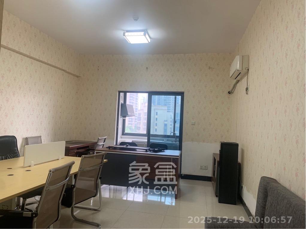 保利麓谷林语I区   48.51㎡      1500.0元/月室内图