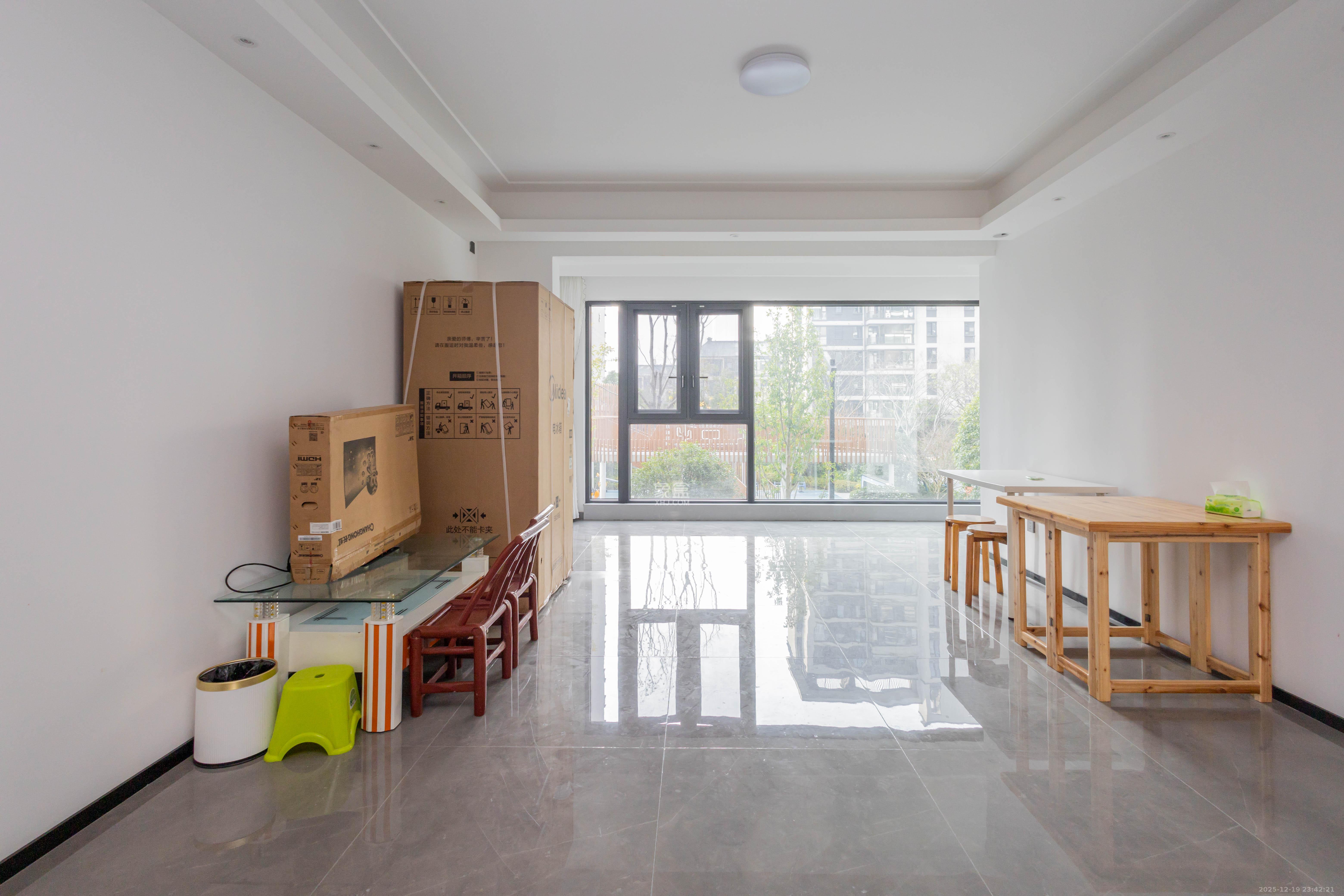 美的云樾  4室2厅2卫    180.0万