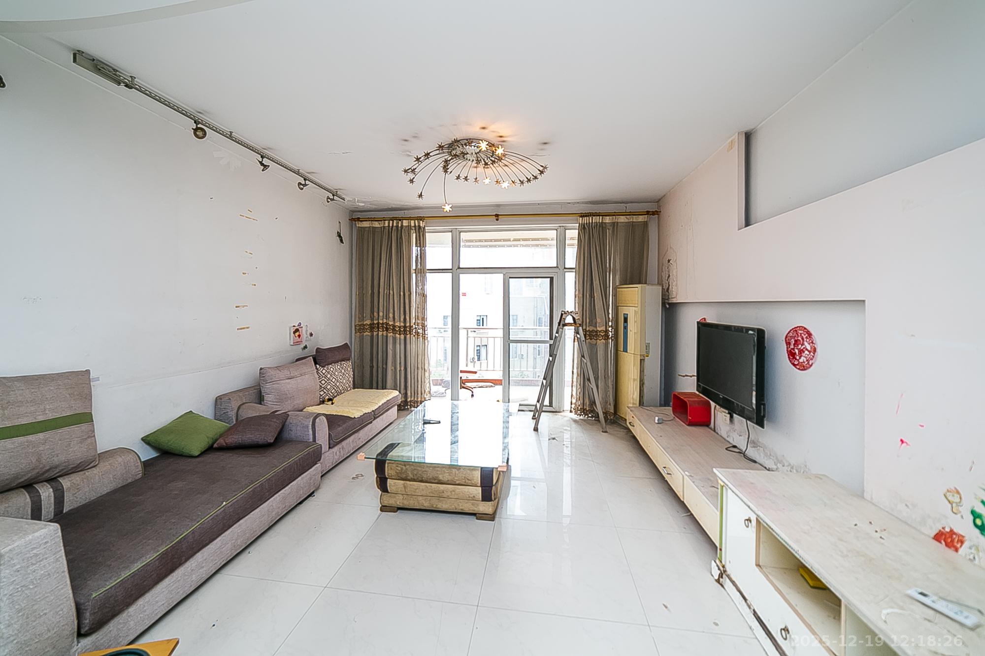 湘中海星之都  3室2厅1卫    90.0万