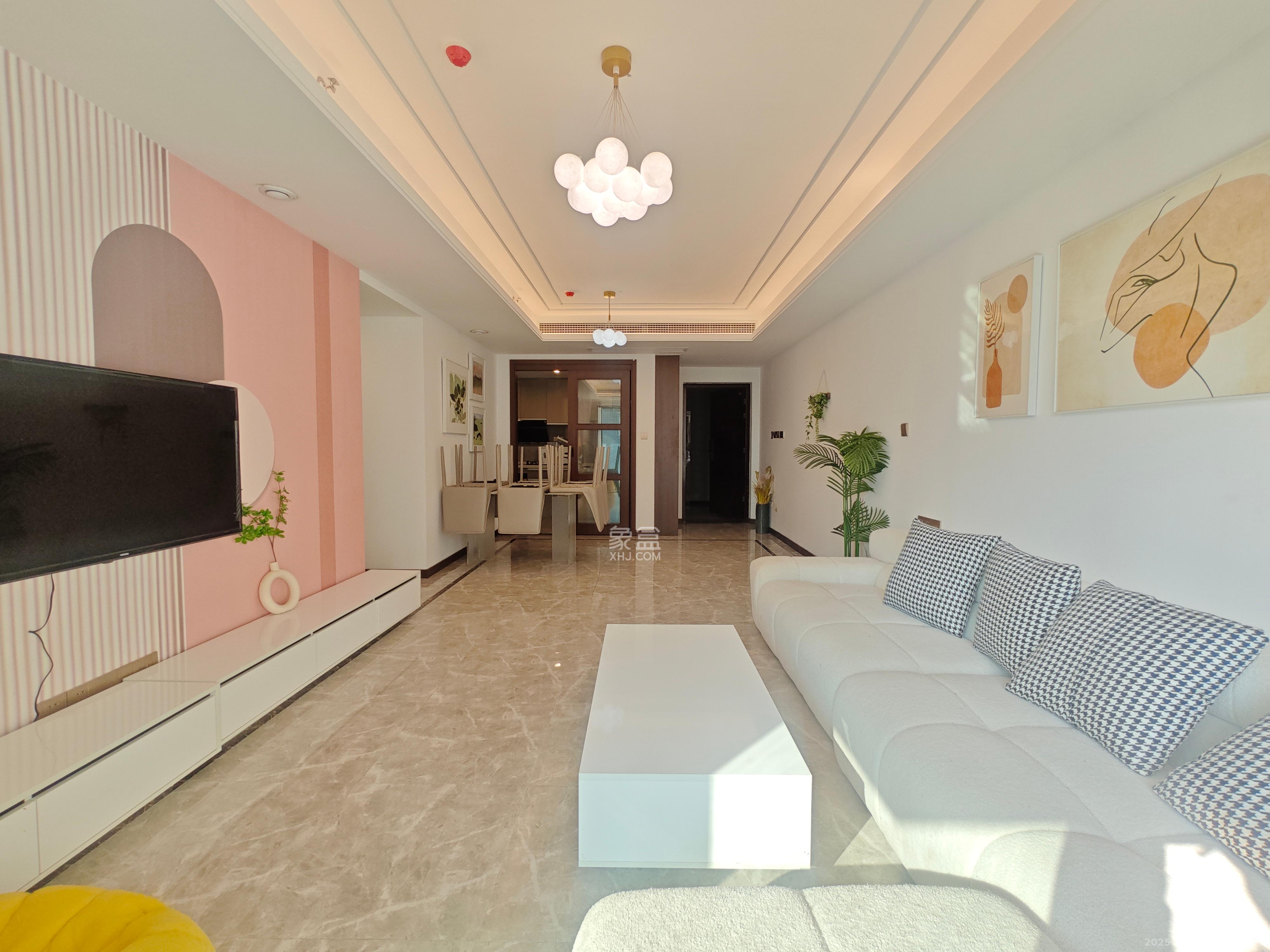 绿地长沙城际空间站（柏仕佳苑）  3室2厅2卫    3000.0元/月