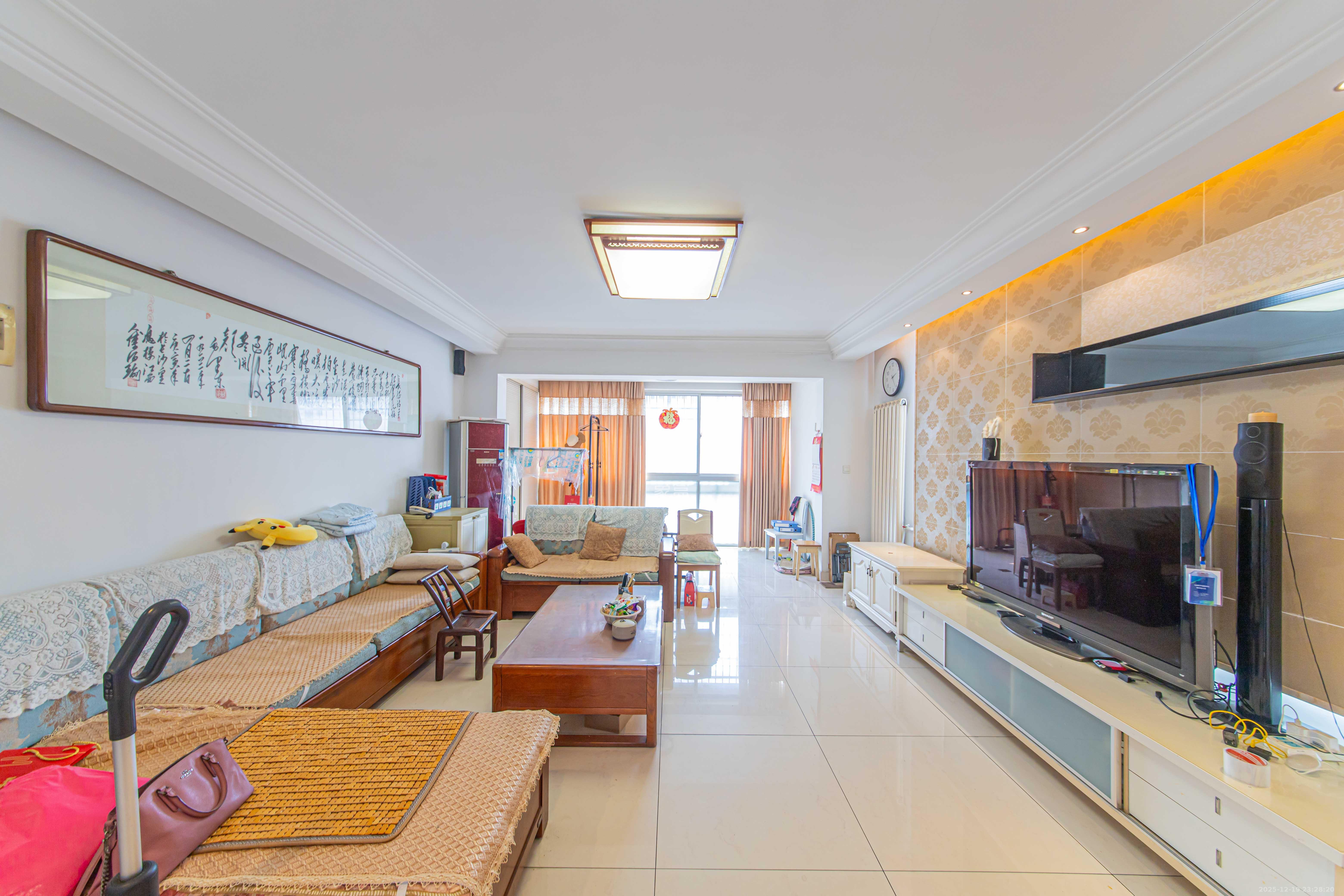 九峰小区（一二三四区）  4室2厅2卫    330.0万