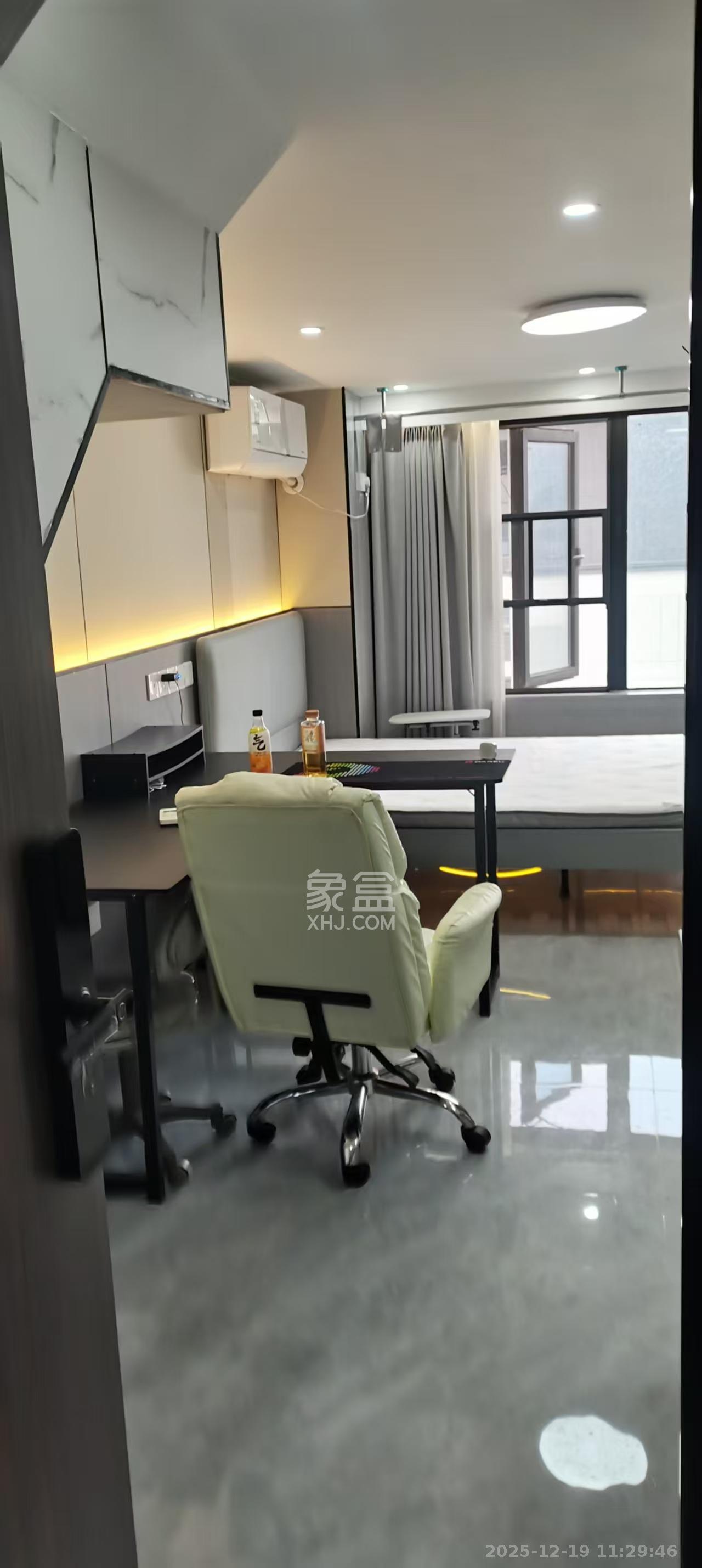 越秀湘江星汇城一期  1室1厅1卫    1300.0元/月