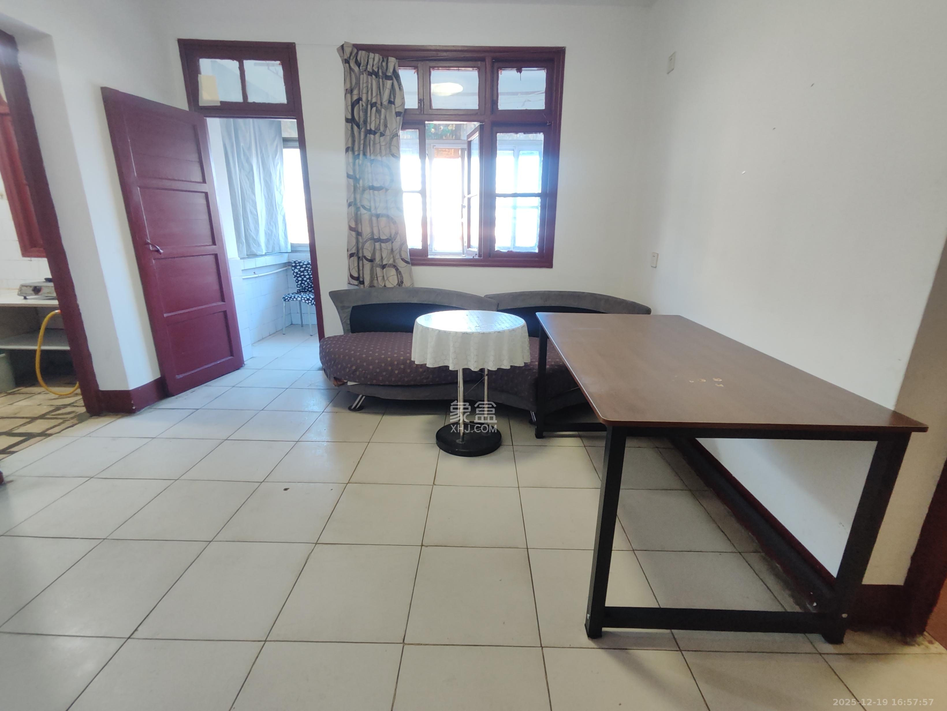 安居楼  1室1厅1卫    1200.0元/月