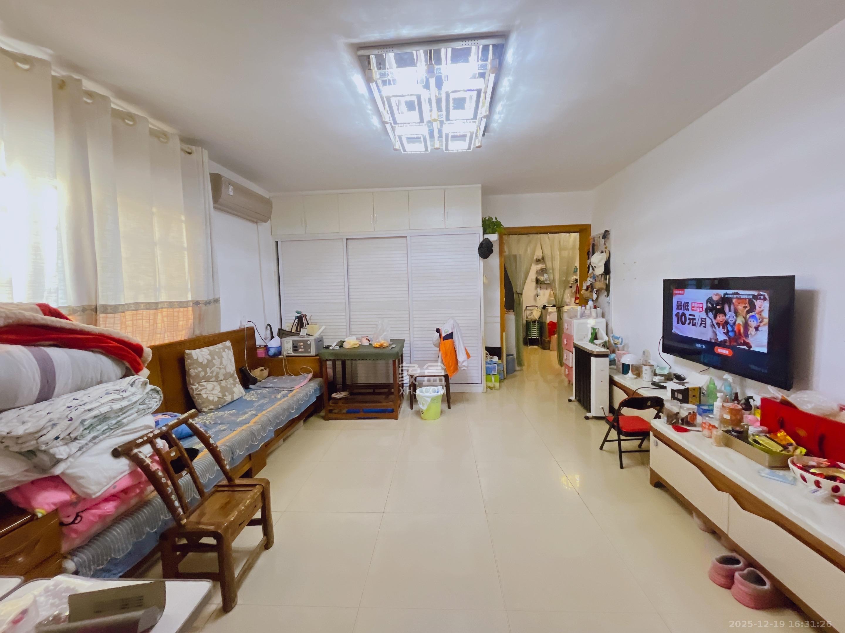 海东青大厦  2室1厅1卫    2700.0元/月