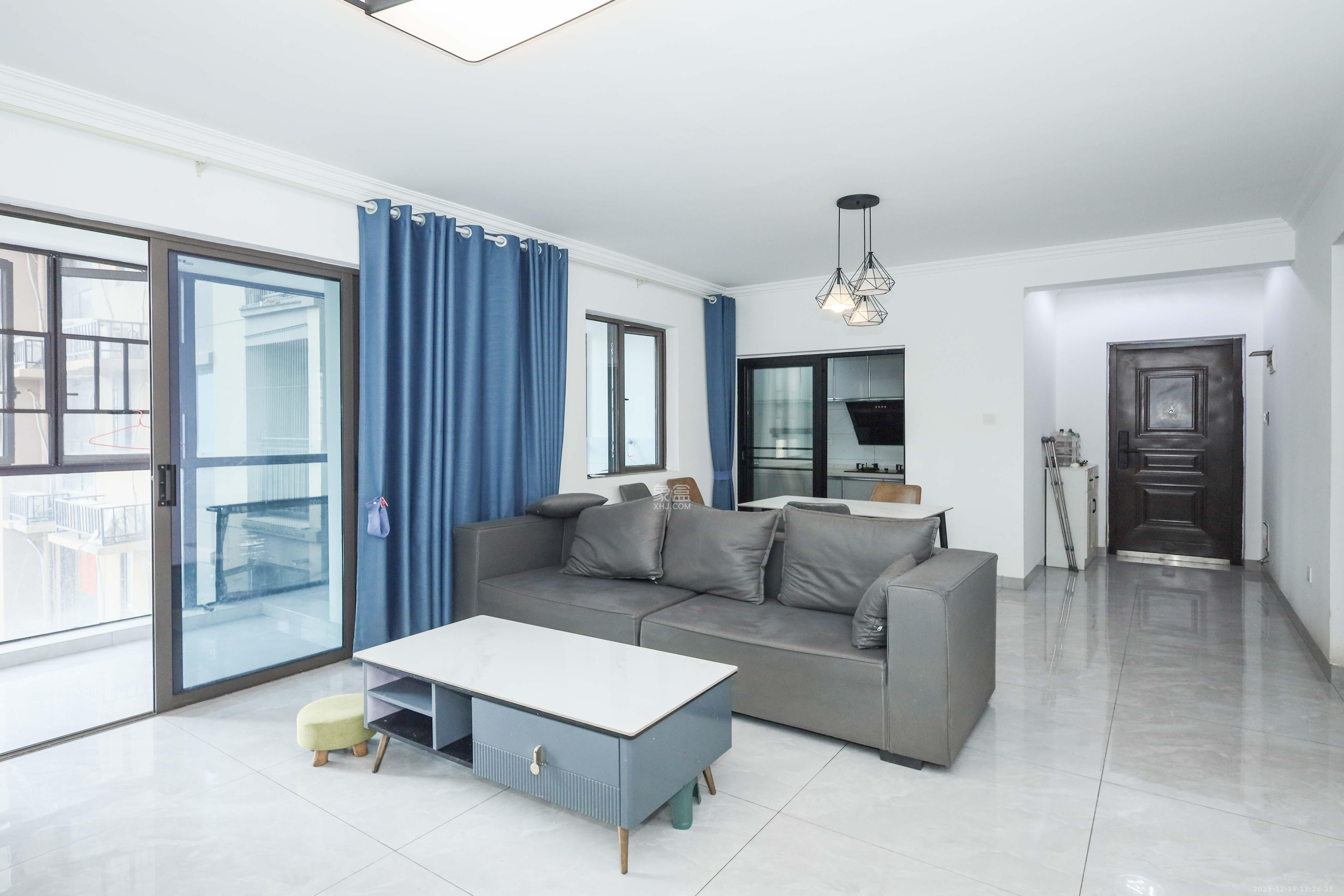 梅溪湖合能璞丽  3室2厅2卫    160.0万