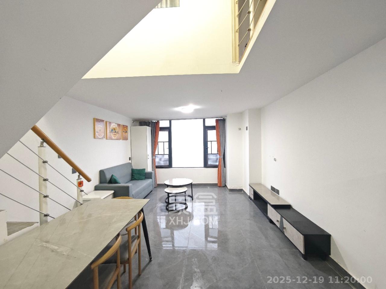 梅溪湖家居建材城  2室1厅1卫    1800.0元/月