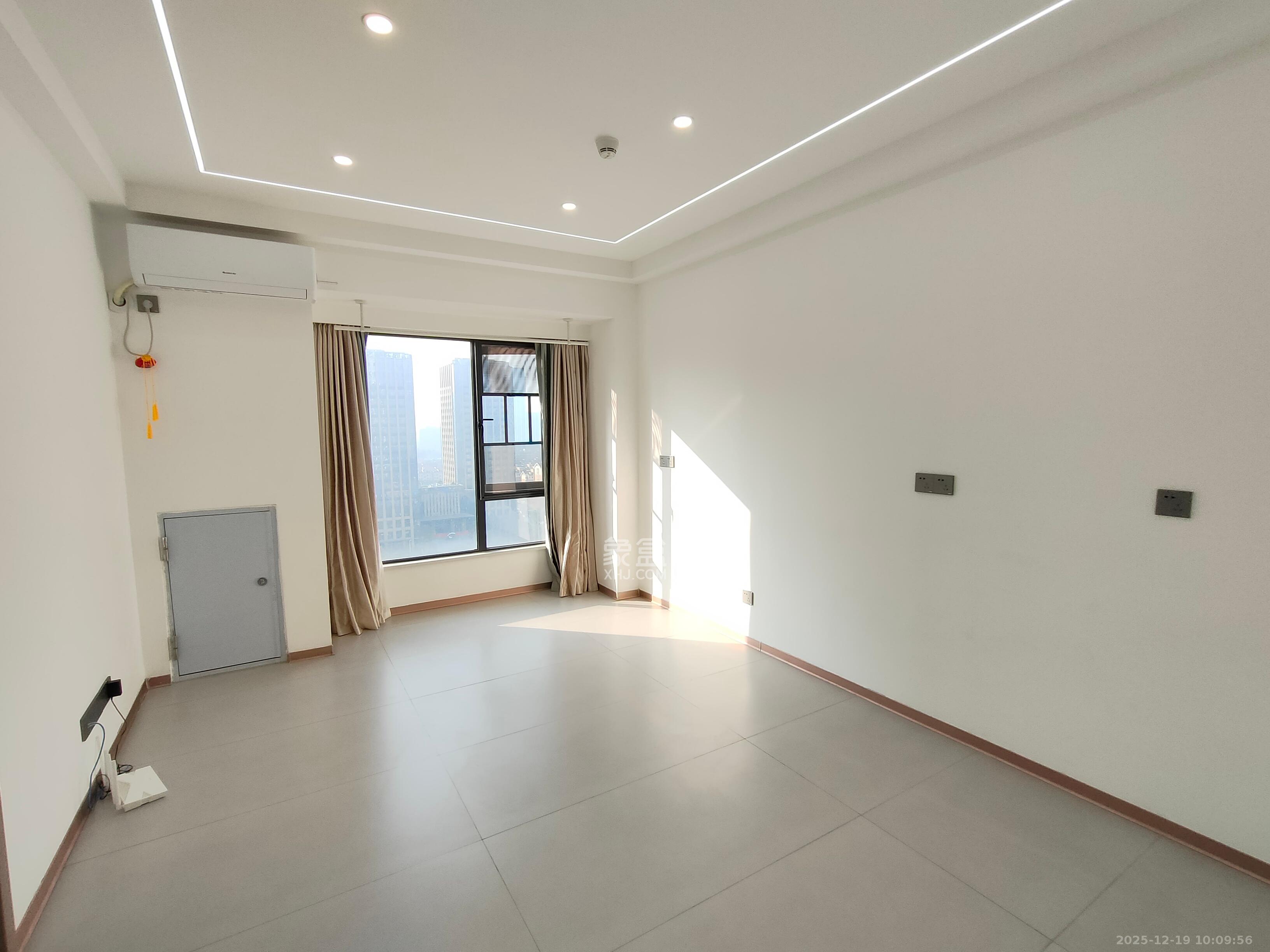 碧桂园城市之光  2室2厅1卫    2300.0元/月