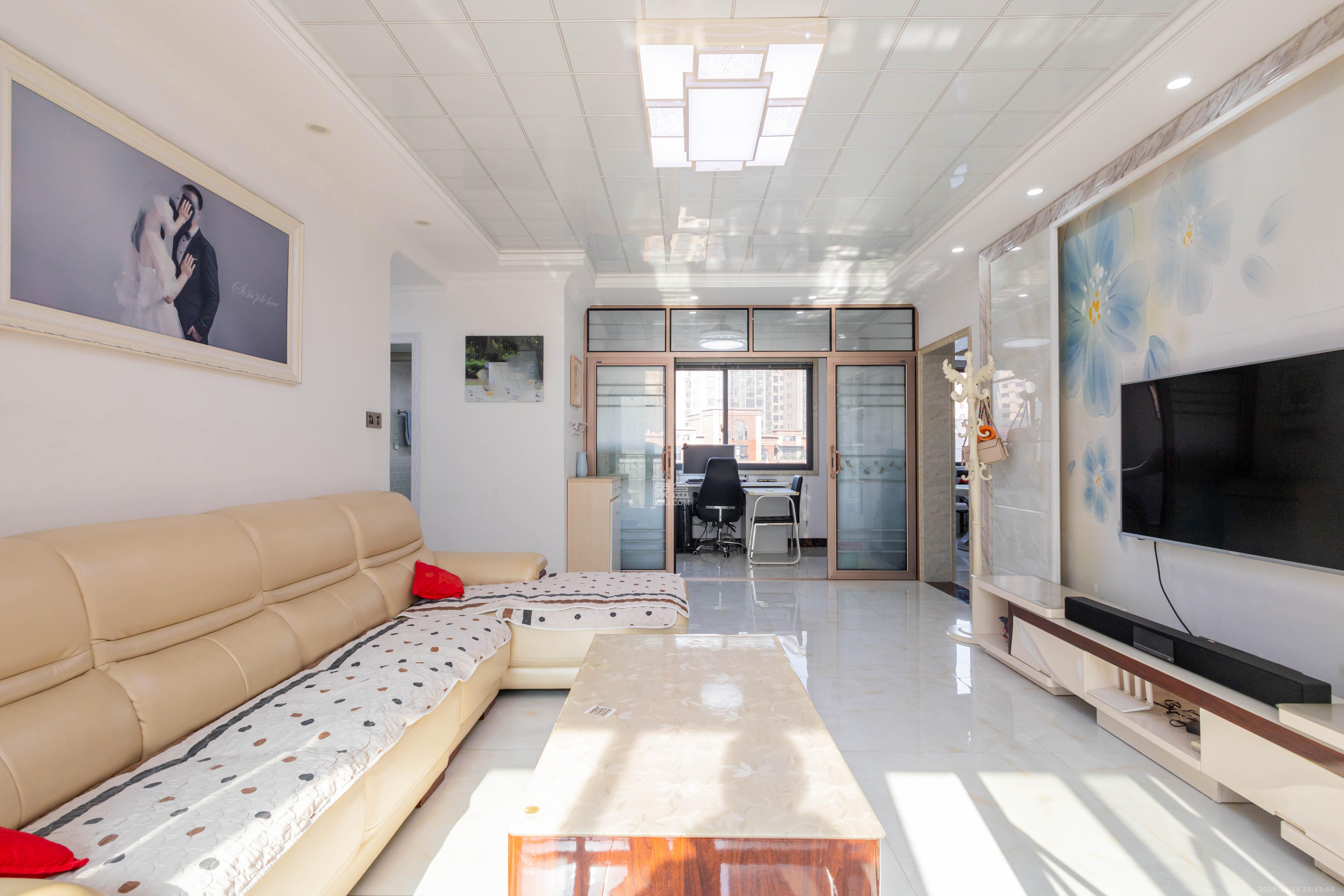 海德公园  4室2厅2卫    85.8万