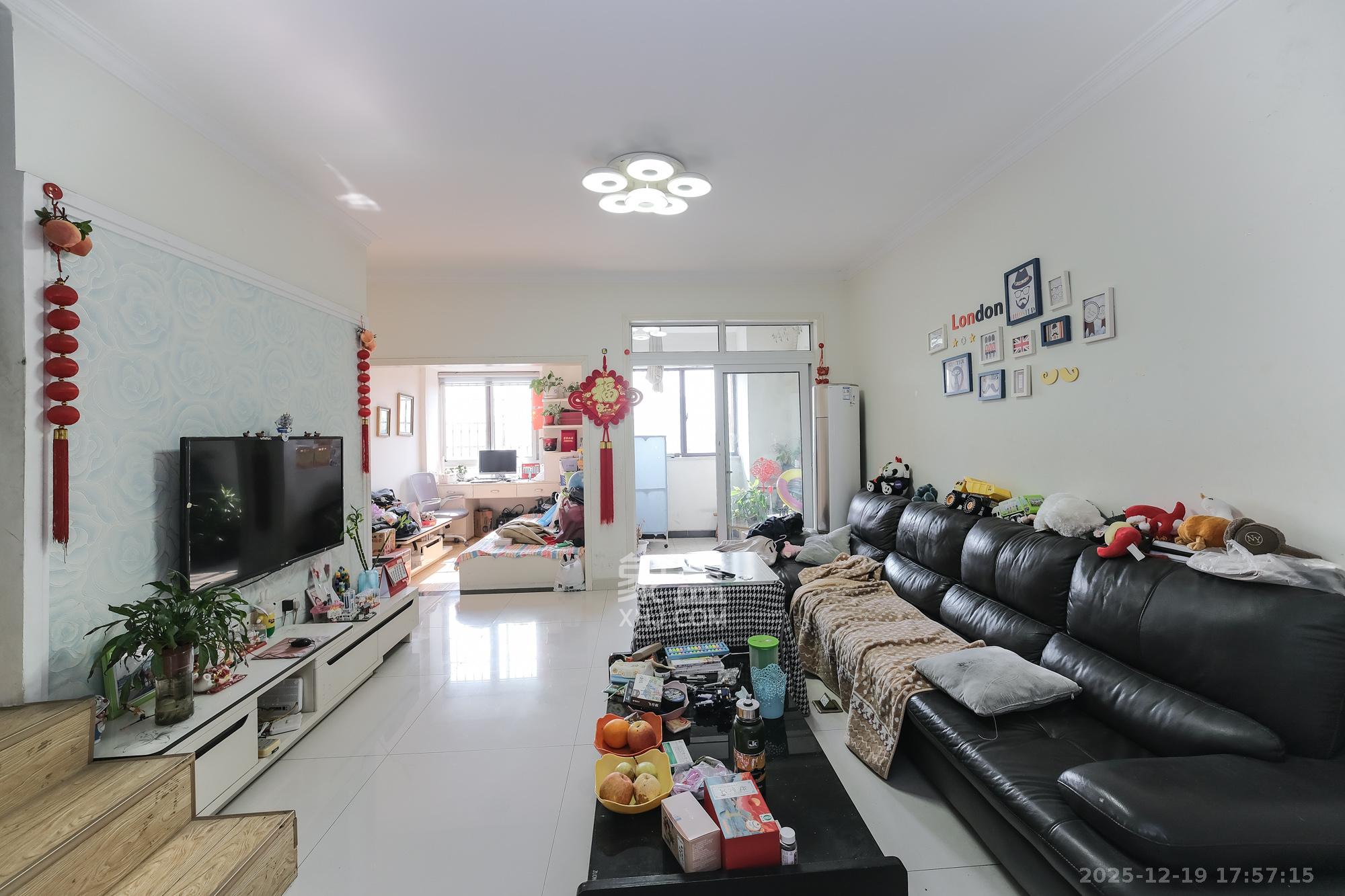 山水湾H区  3室2厅1卫    65.0万