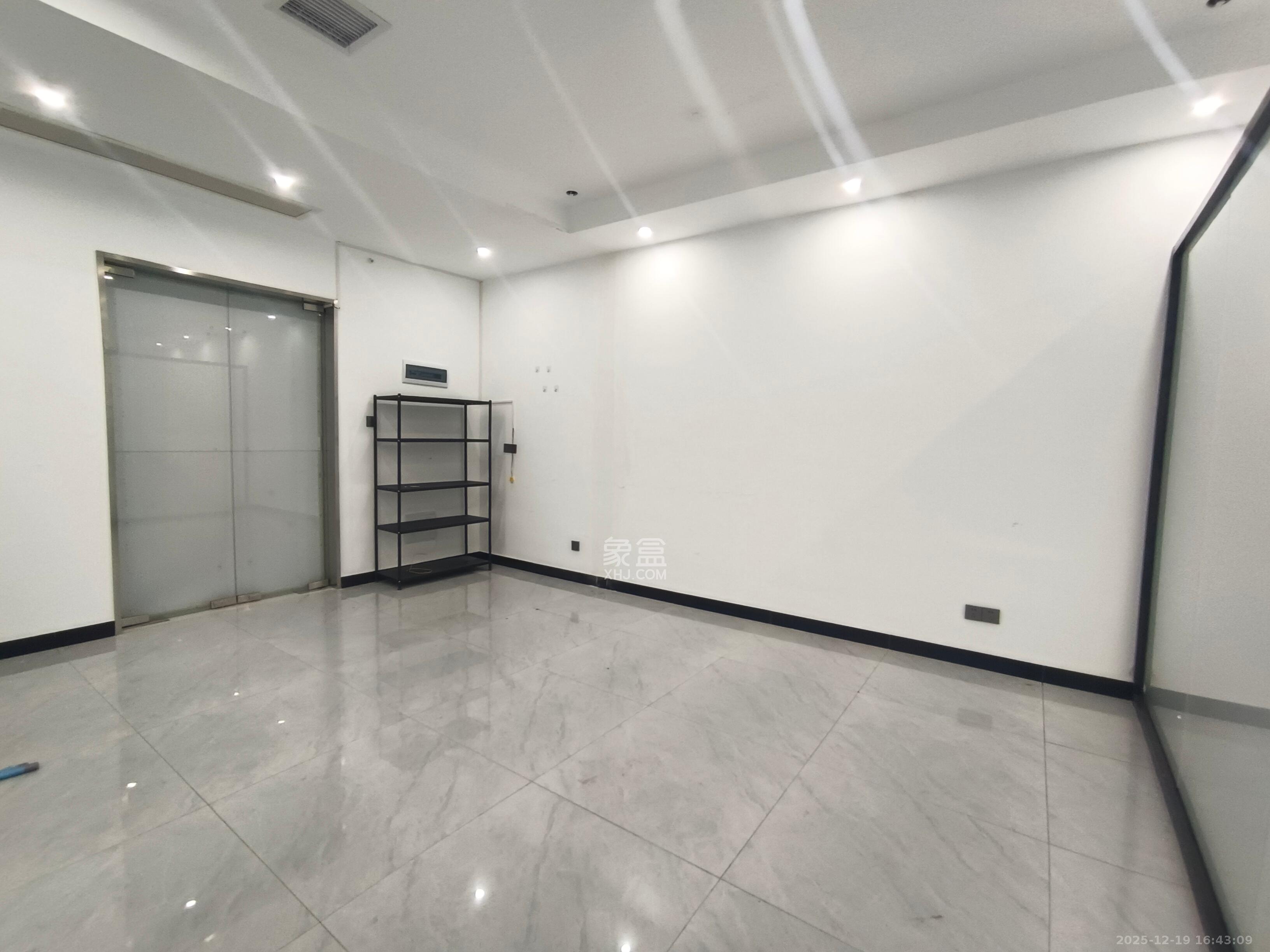 德思勤城市广场（宝格丽公寓）   168.0㎡      5600.0元/月室内图