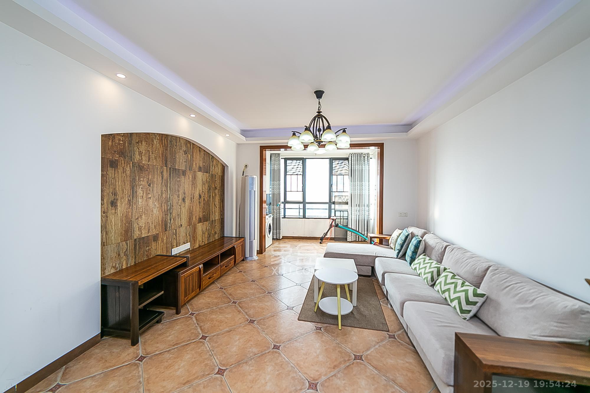 兴威帕克水岸  2室2厅1卫    80.0万