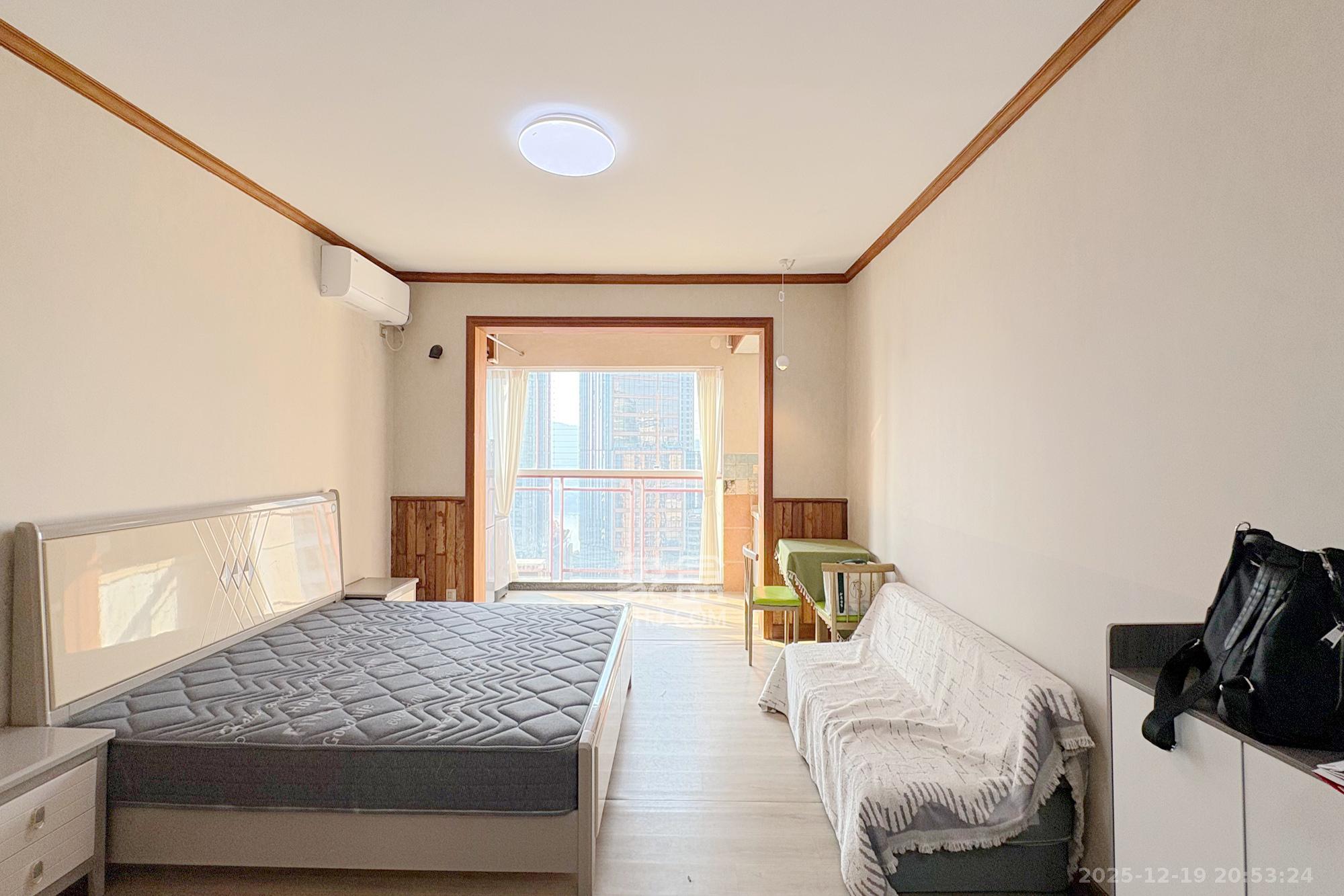 青和上座（上味舫大厦）  1室1厅1卫    42.0万