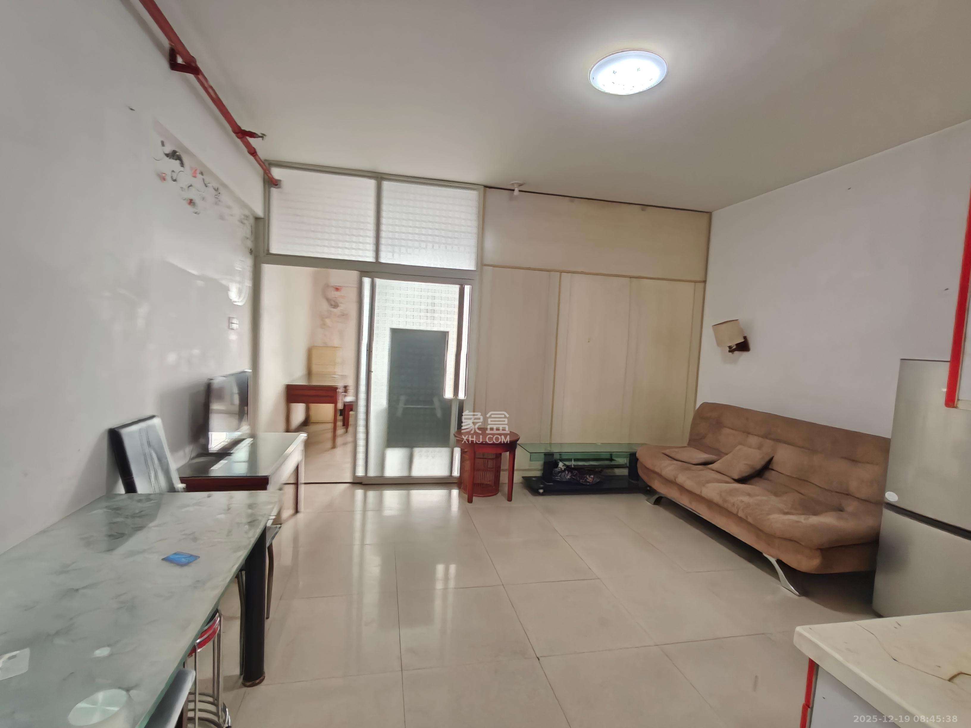 日出东方  1室1厅1卫    1500.0元/月