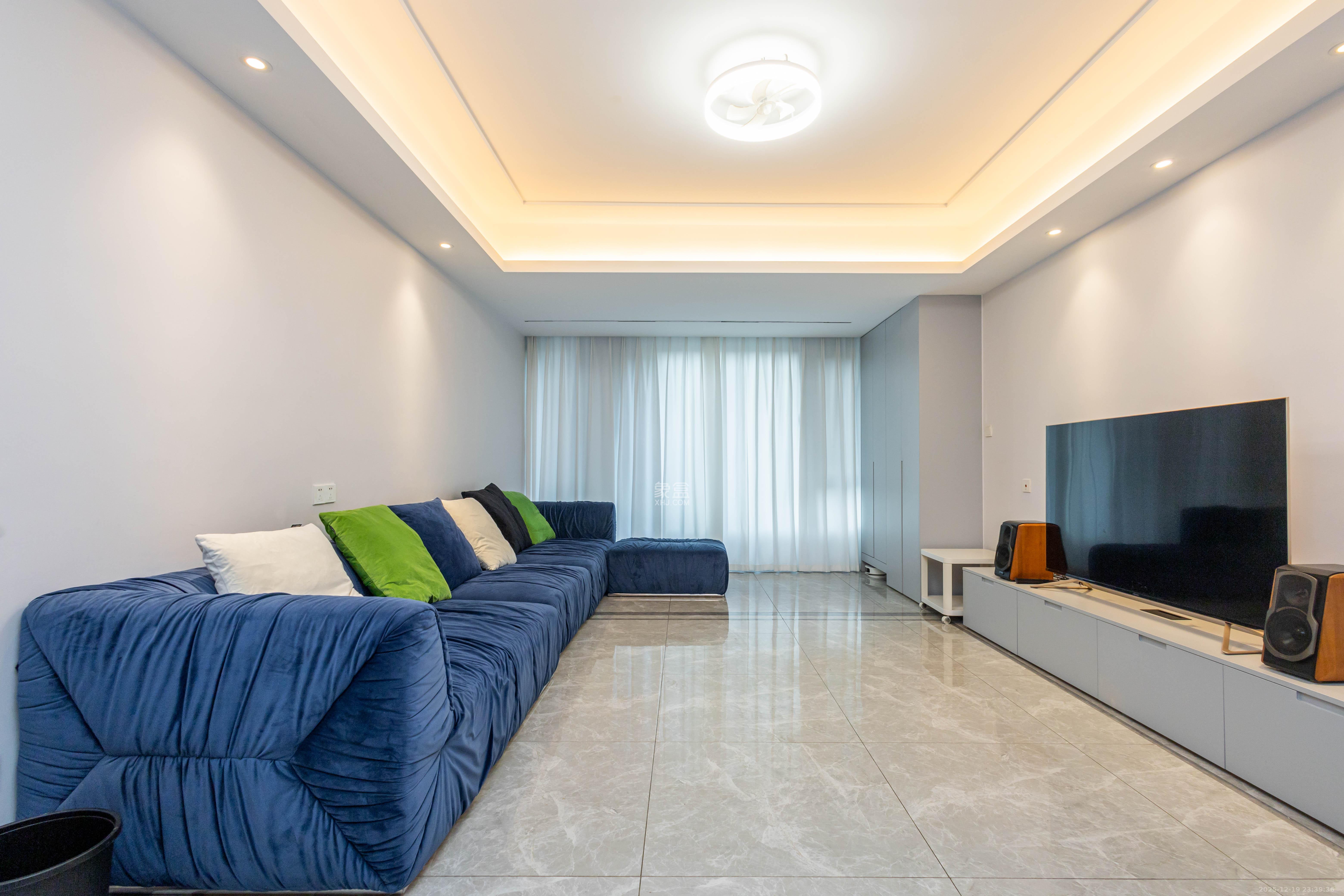 金茂建发观悦  4室2厅2卫    189.9万