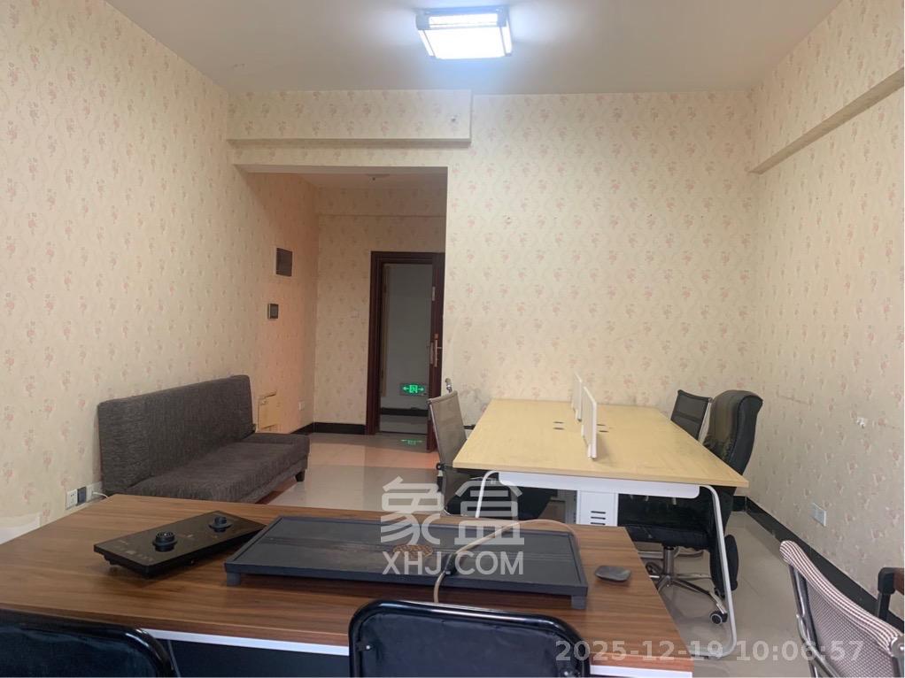 保利麓谷林语I区   48.51㎡      1500.0元/月室内图