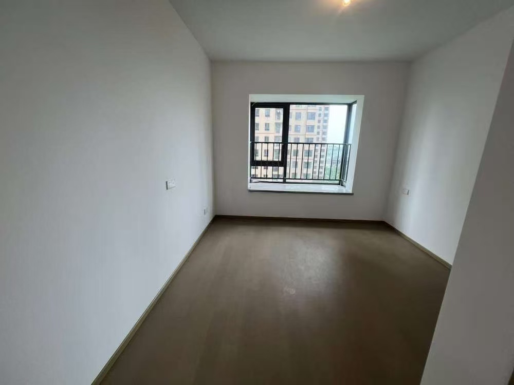 晋合湘水湾七期 4室2厅2卫 100.0万 晋合湘水湾七期 4室2厅2卫 100.0万室内图