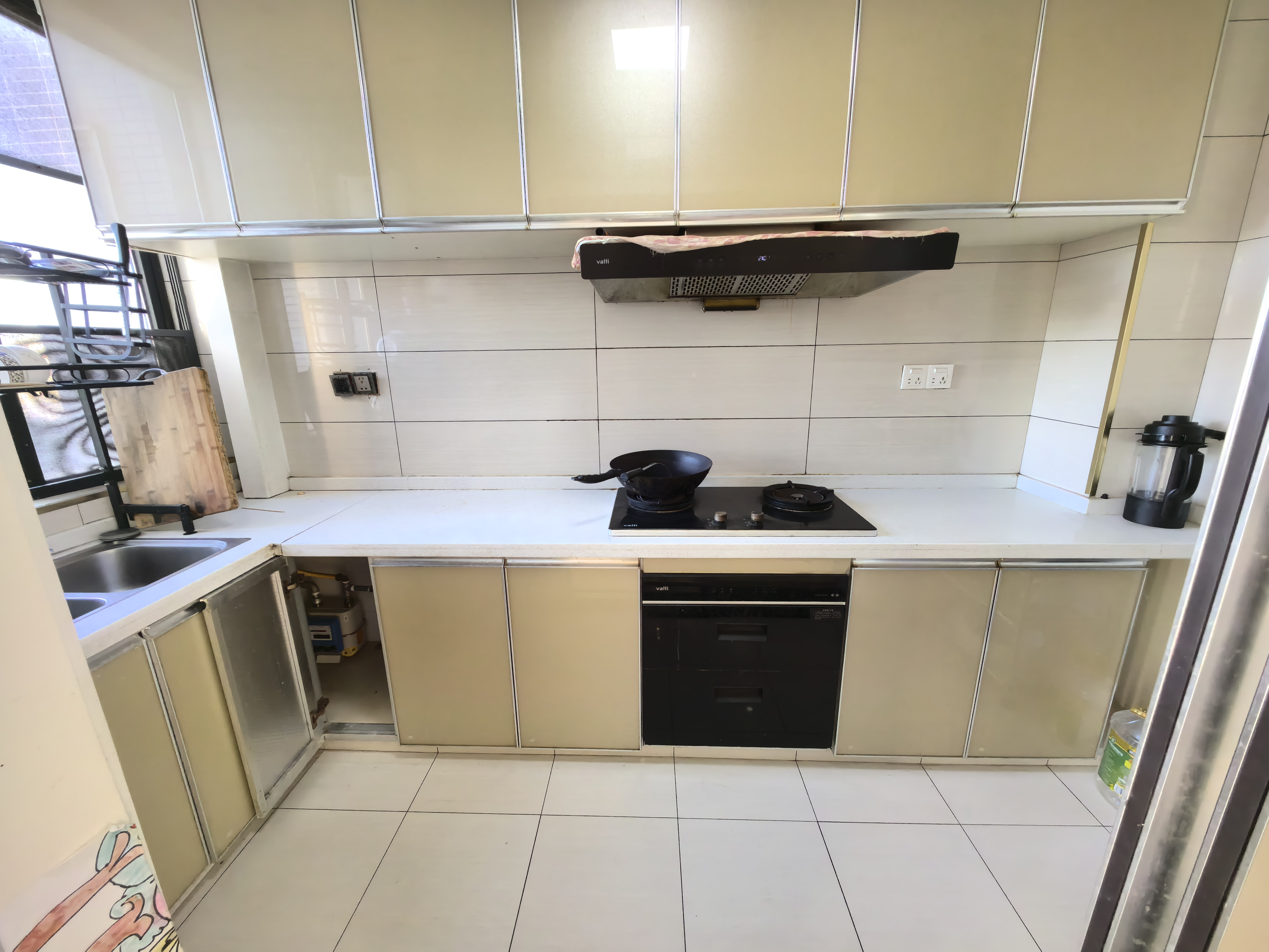 莱茵小镇  4室2厅2卫    42.8万室内图