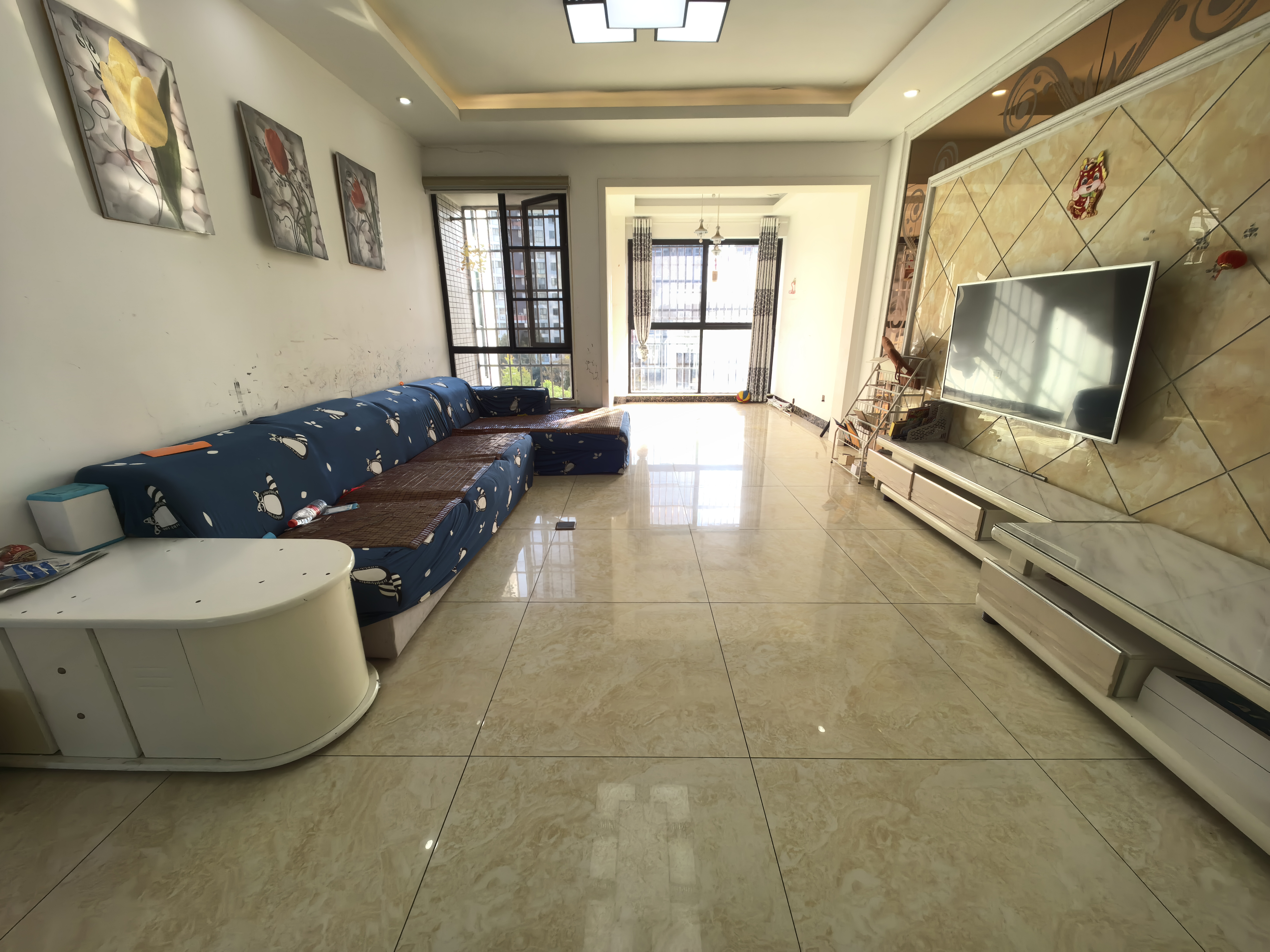 莱茵小镇  4室2厅2卫    42.8万室内图