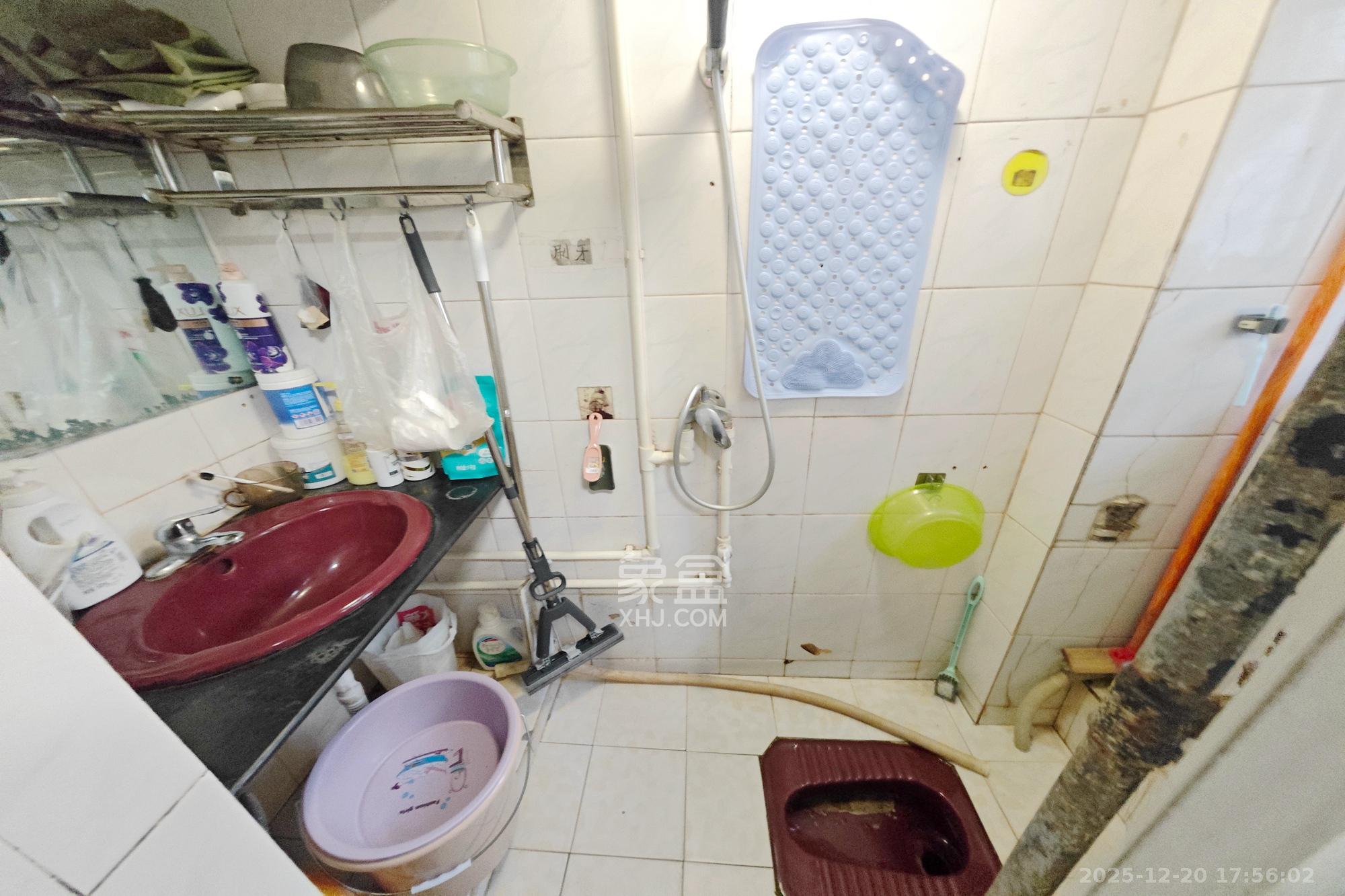 阿弥岭一二片  2室1厅1卫    30.0万其他