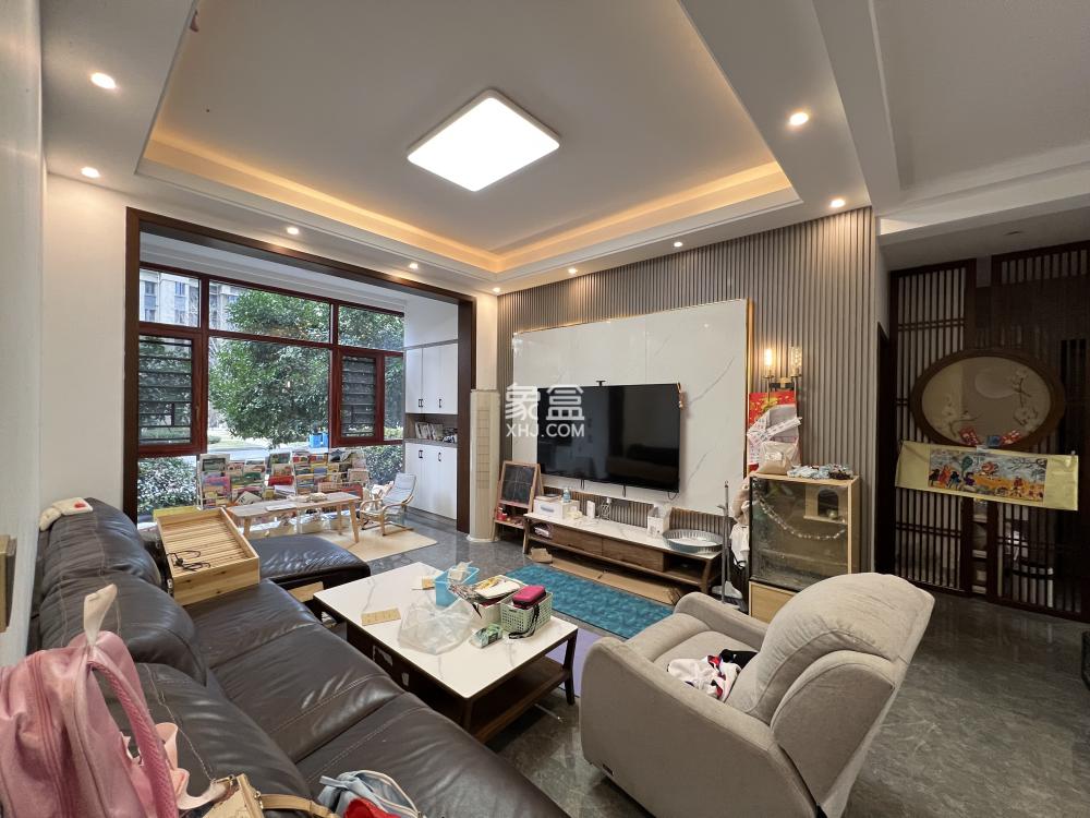 恒大林溪郡  4室2厅2卫    85.0万