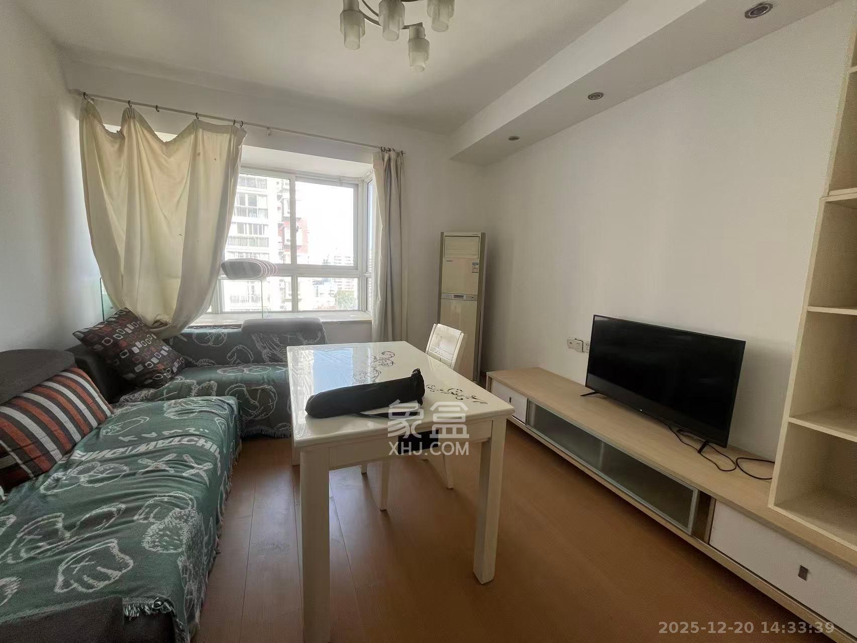 一品东庭  2室2厅1卫    2100.0元/月