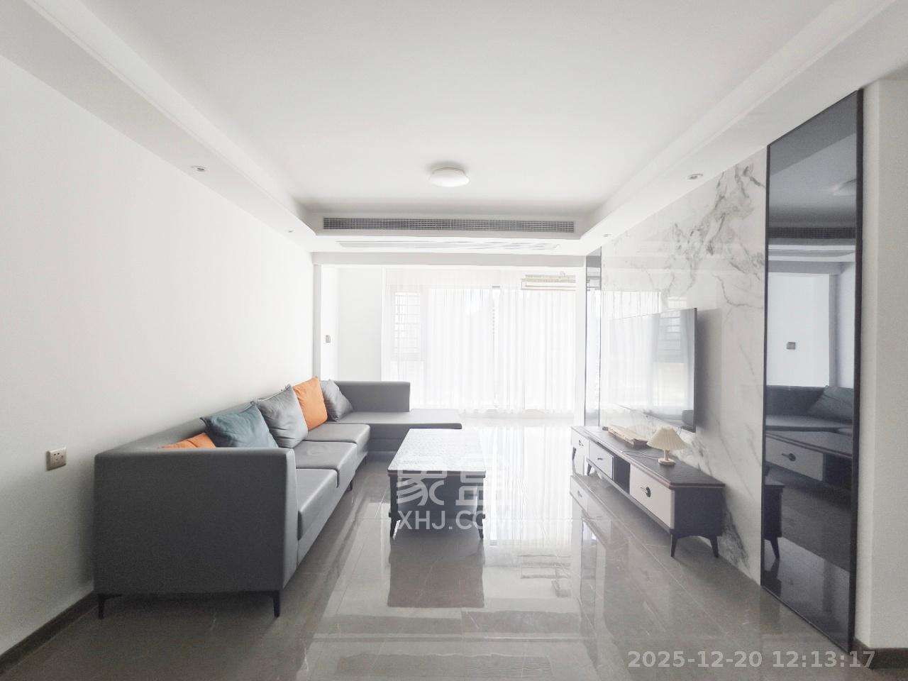 龙湖春江天玺  3室2厅2卫    3700.0元/月