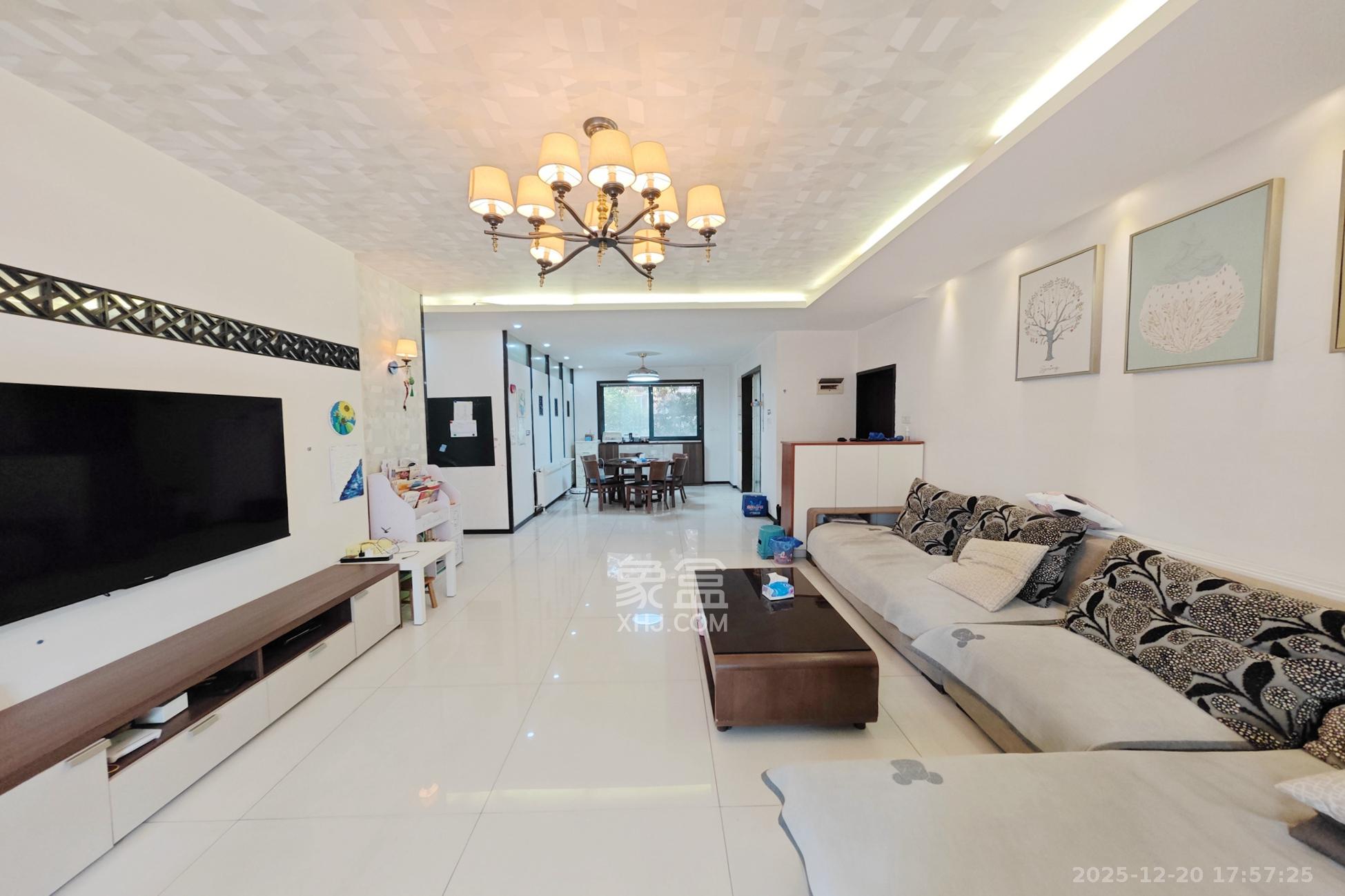 亚华香舍花都  4室2厅2卫    152.0万