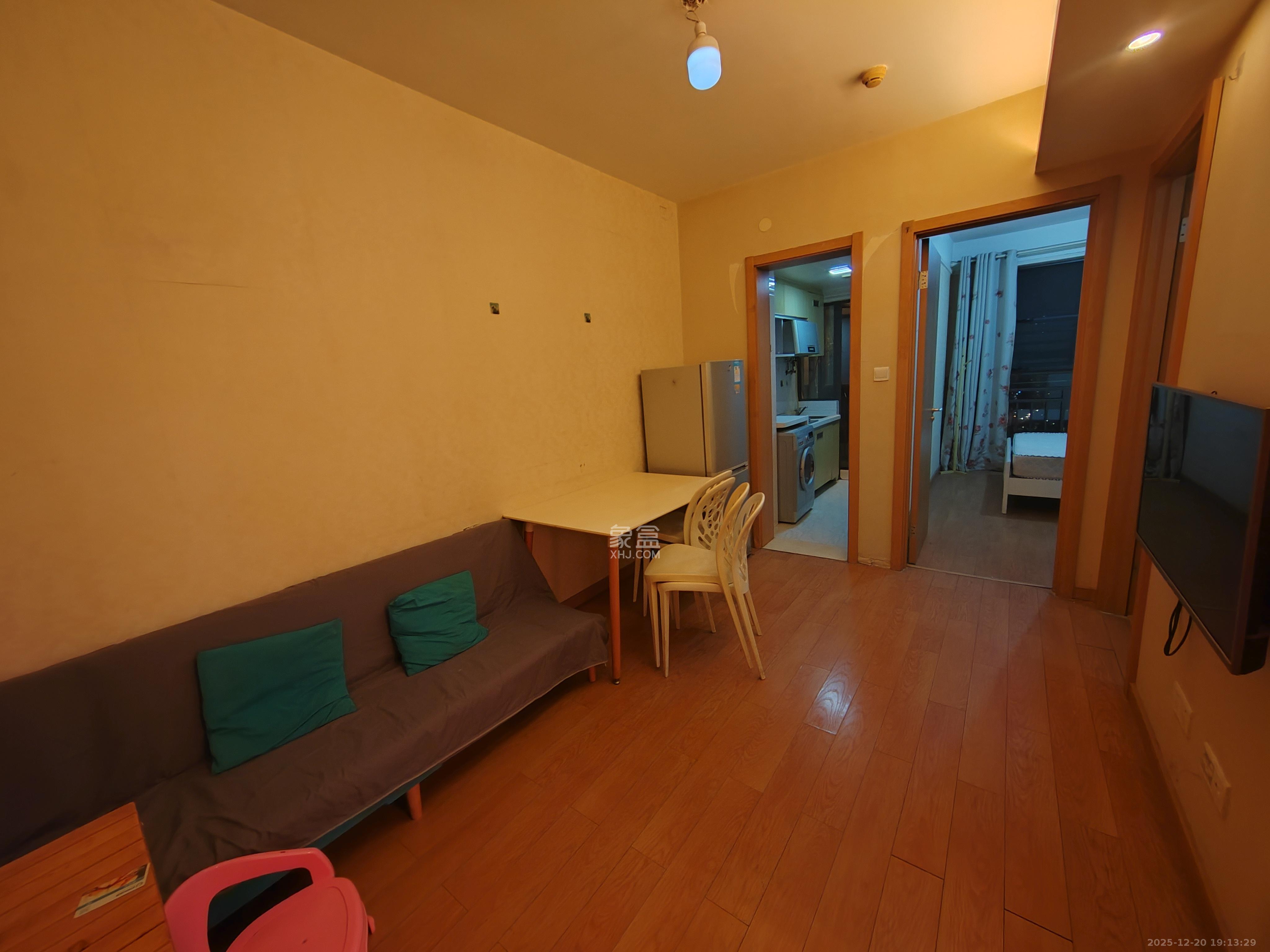 旭辉御府   48.58㎡      1700.0元/月室内图