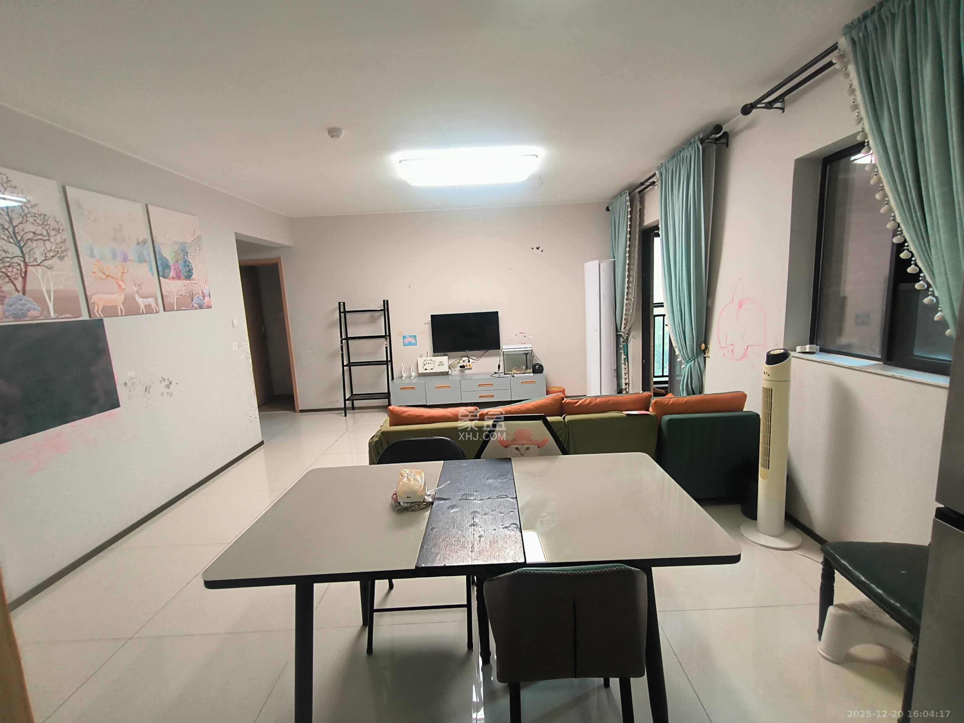 时代倾城二期  3室2厅2卫    2100.0元/月