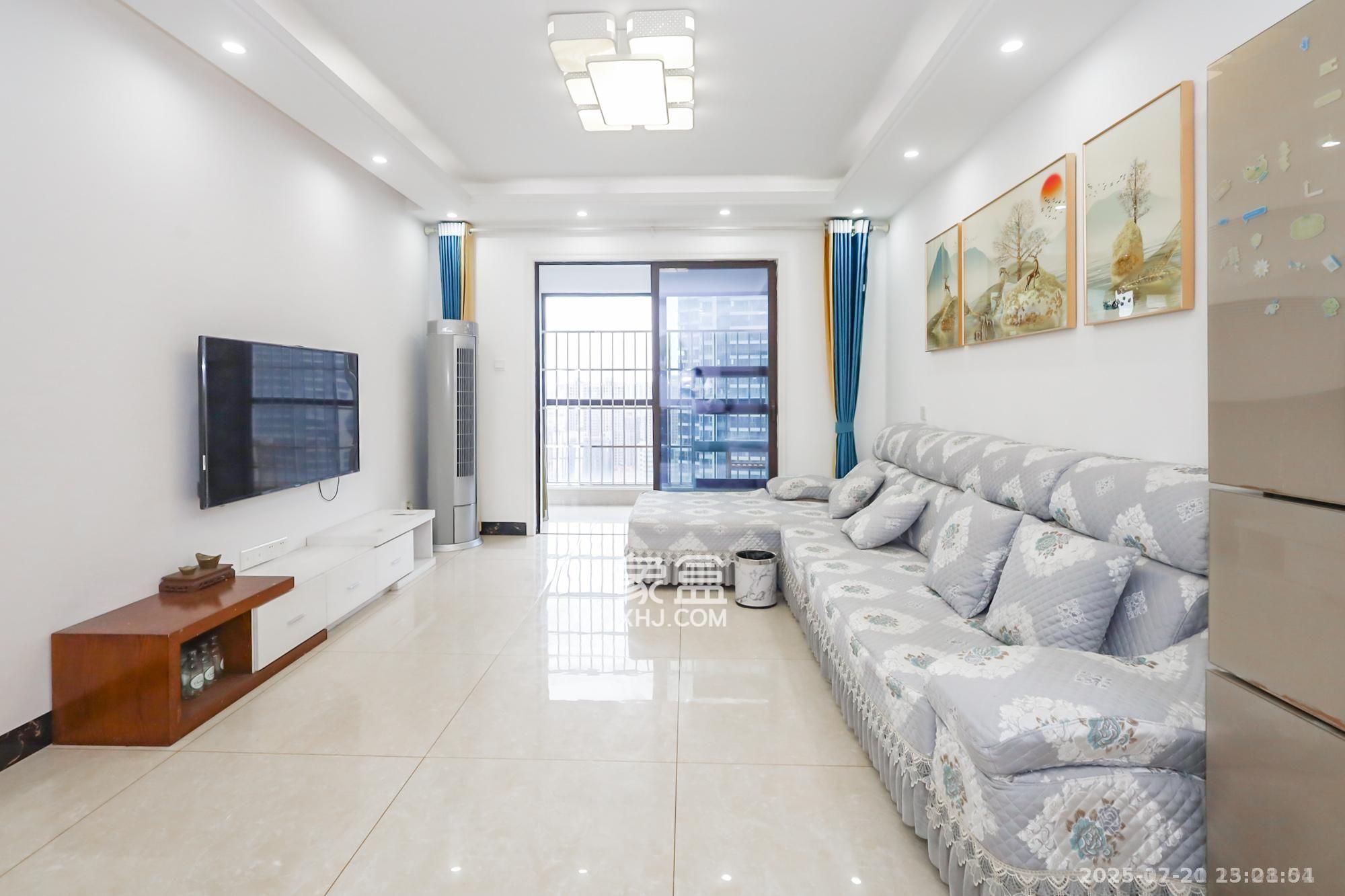 保利西海岸B区  3室2厅2卫    3600.0元/月