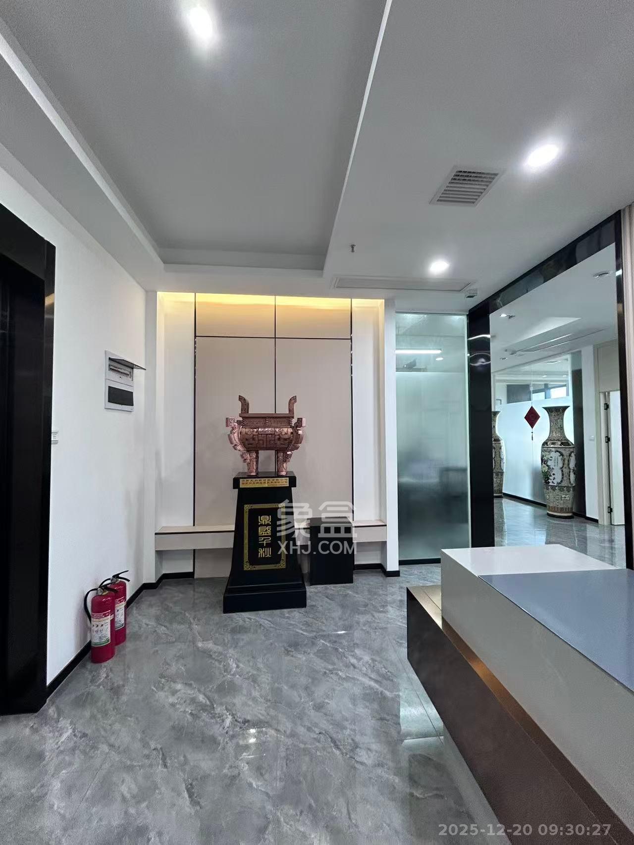 铭诚绿谷智慧产业园   212.32㎡      9000.0元/月室内图