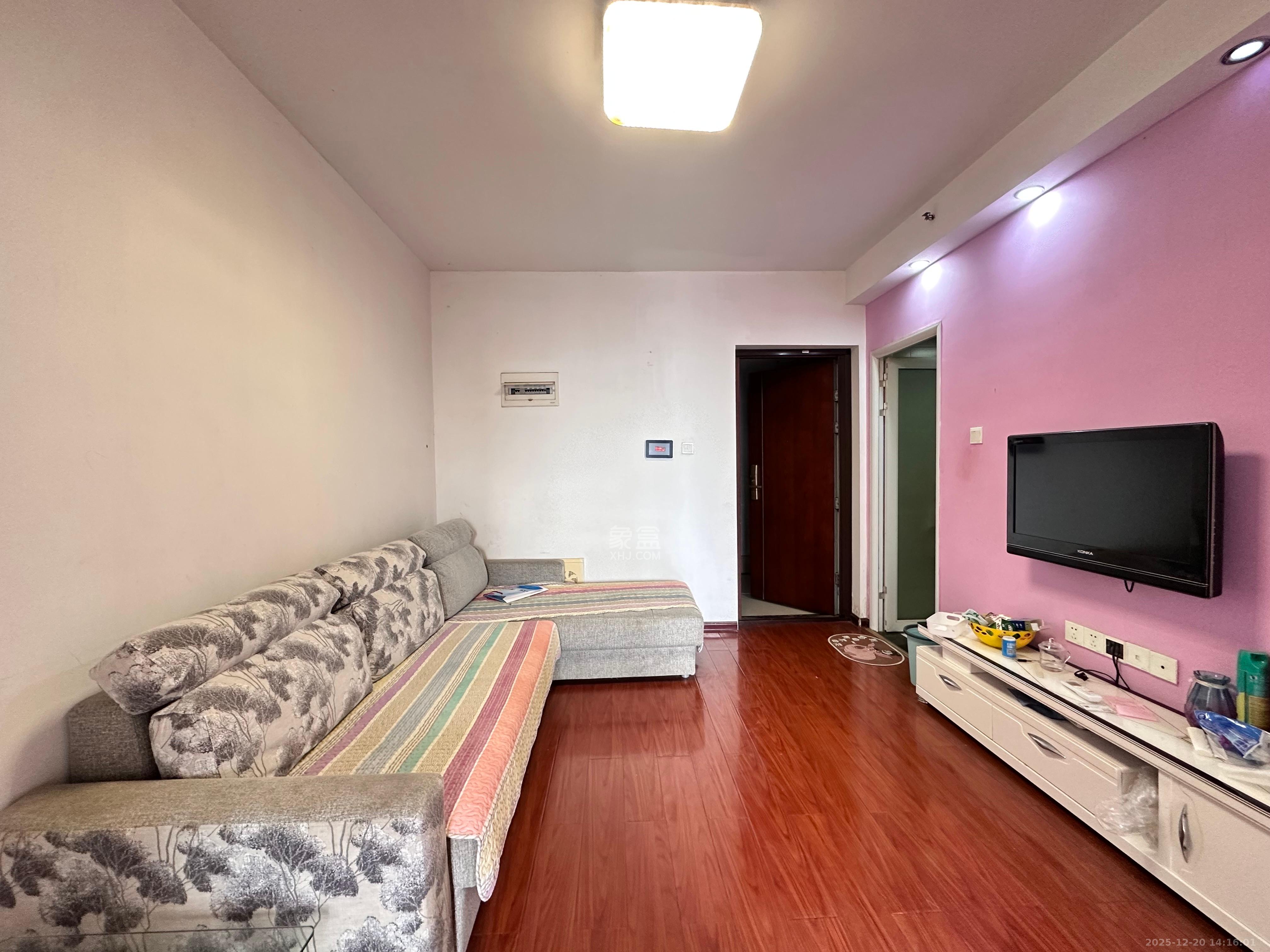 达美D6区  1室1厅1卫    2200.0元/月