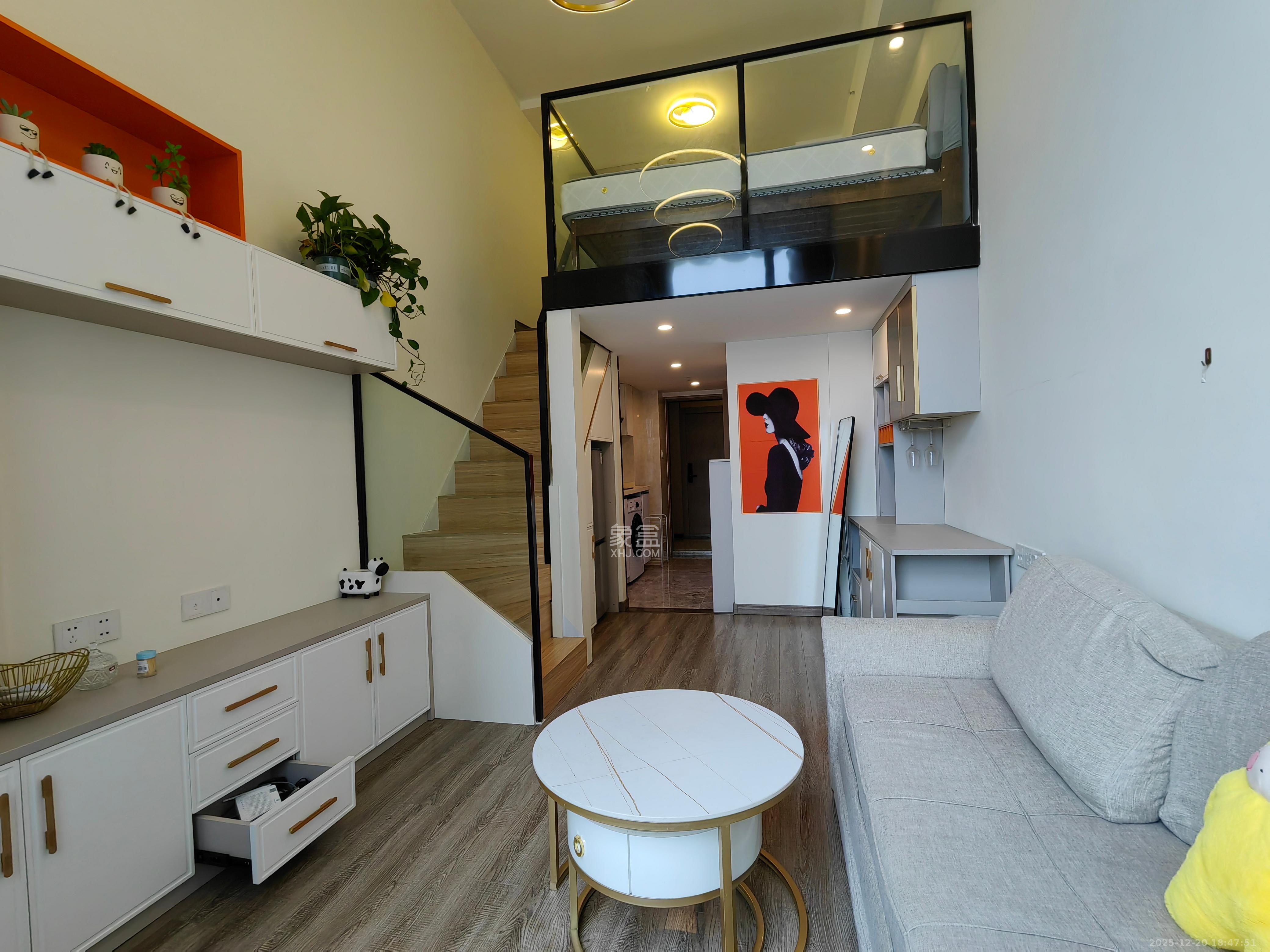 卓越浅水湾  1室1厅1卫    1800.0元/月