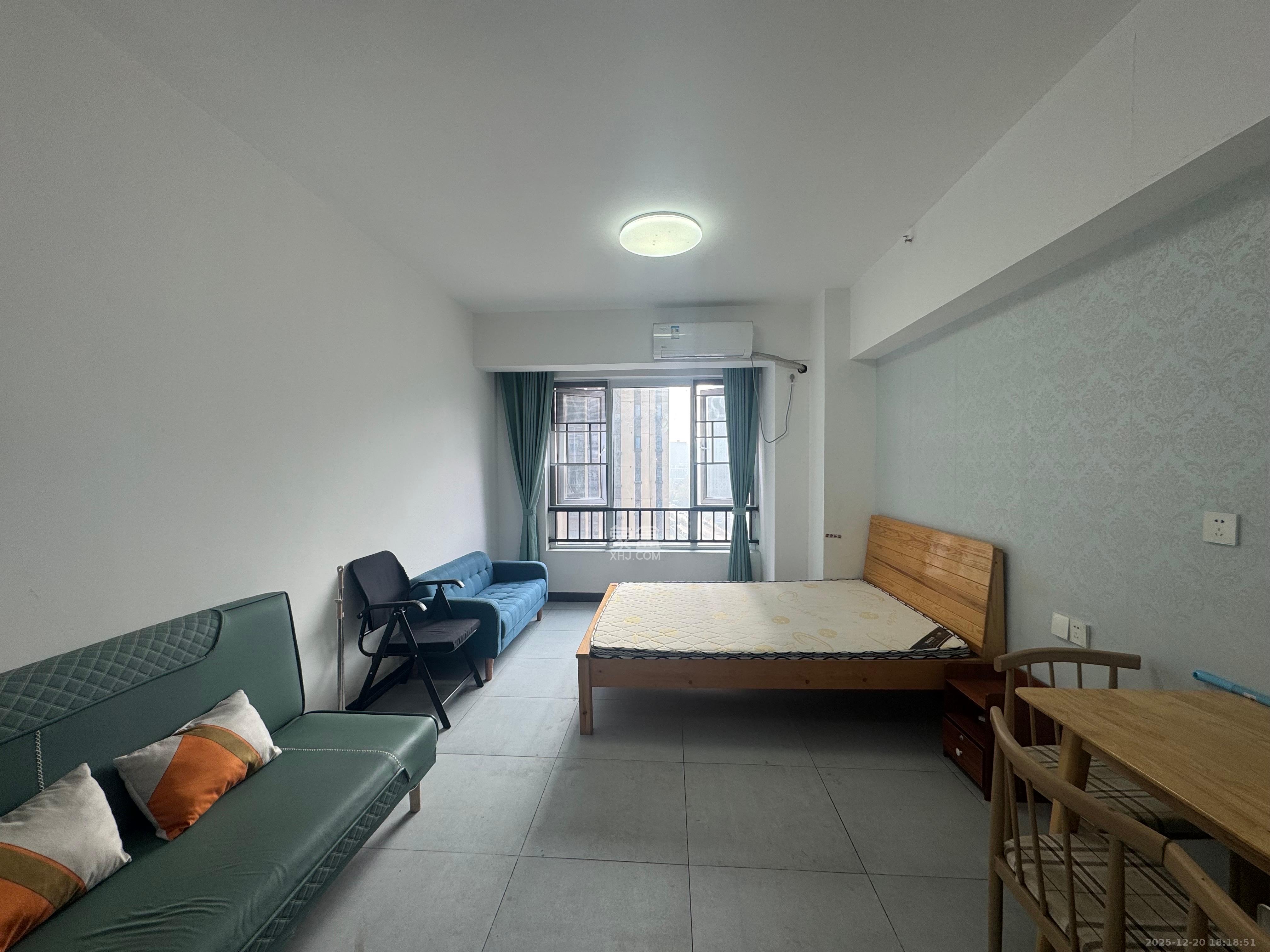 合能枫丹丽舍（柏悦名苑)  1室1厅1卫    1300.0元/月