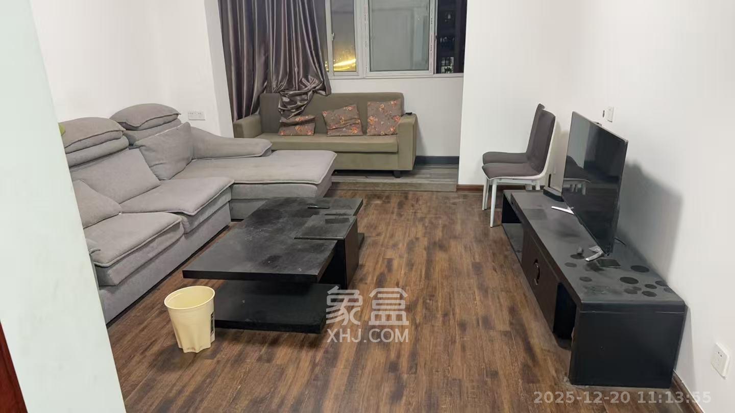 锦绣家园  3室2厅1卫    2200.0元/月