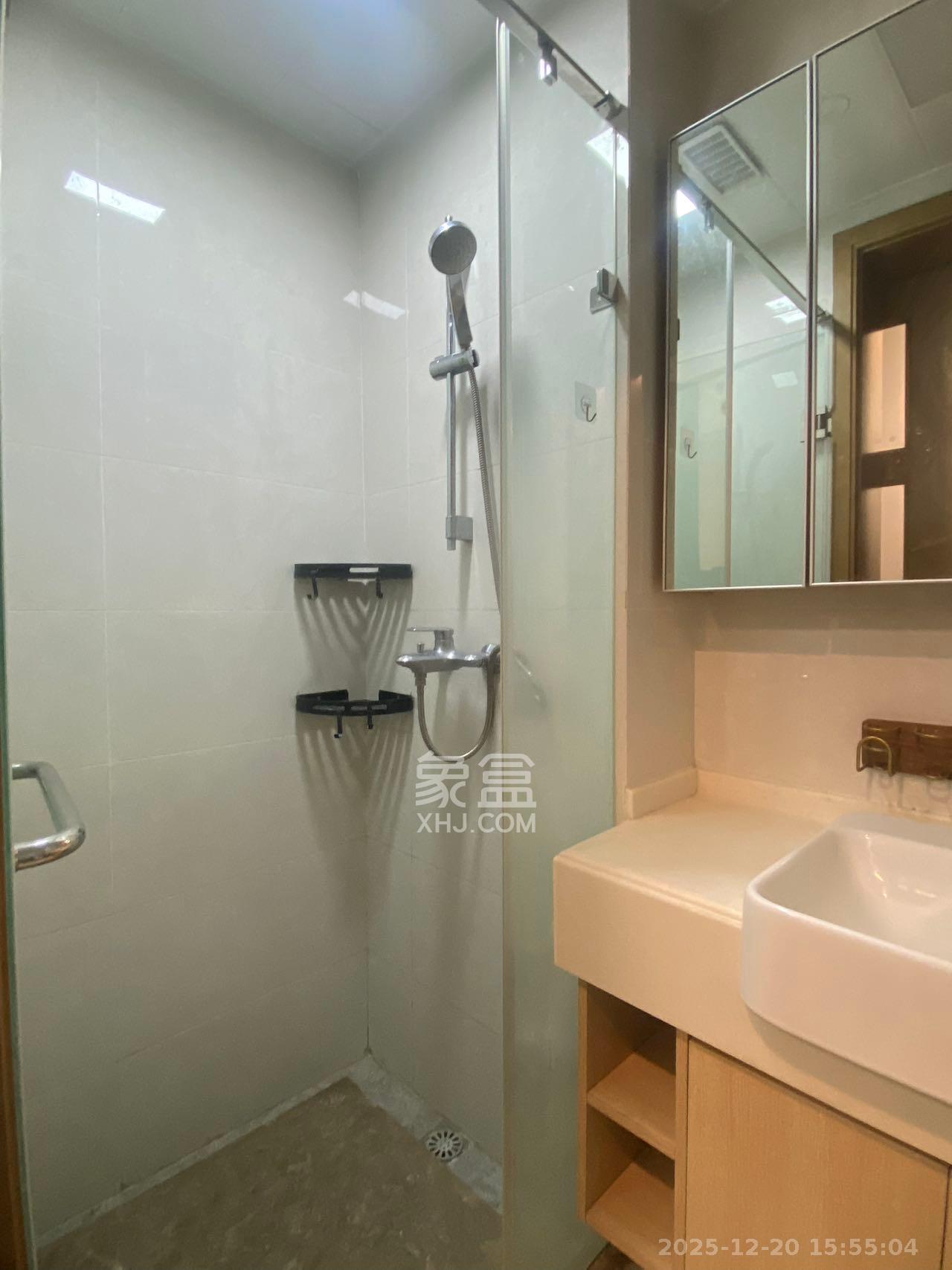 中海梅溪湖壹号  1室1厅1卫    1500.0元/月