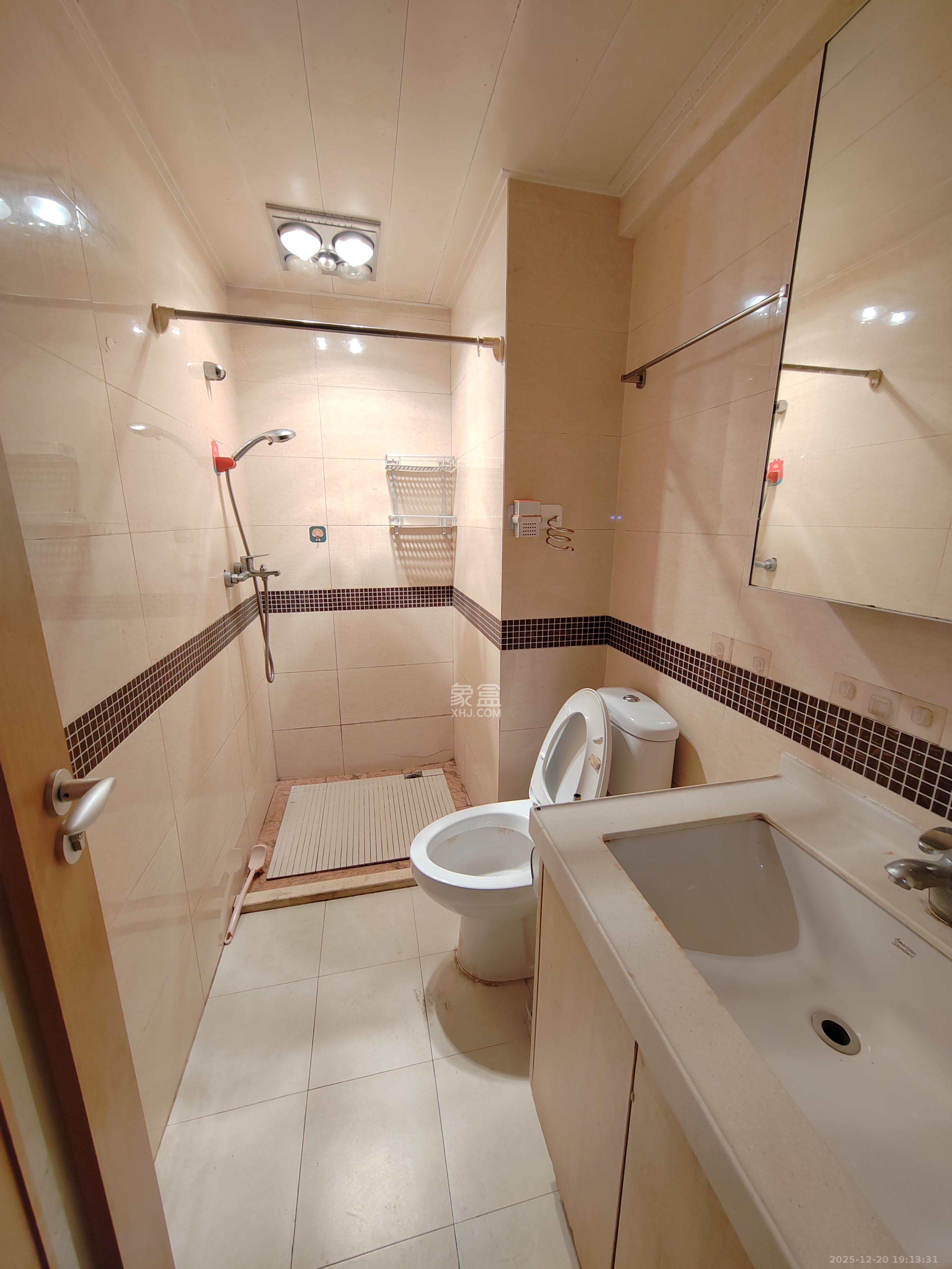 旭辉御府   48.58㎡      1700.0元/月室内图