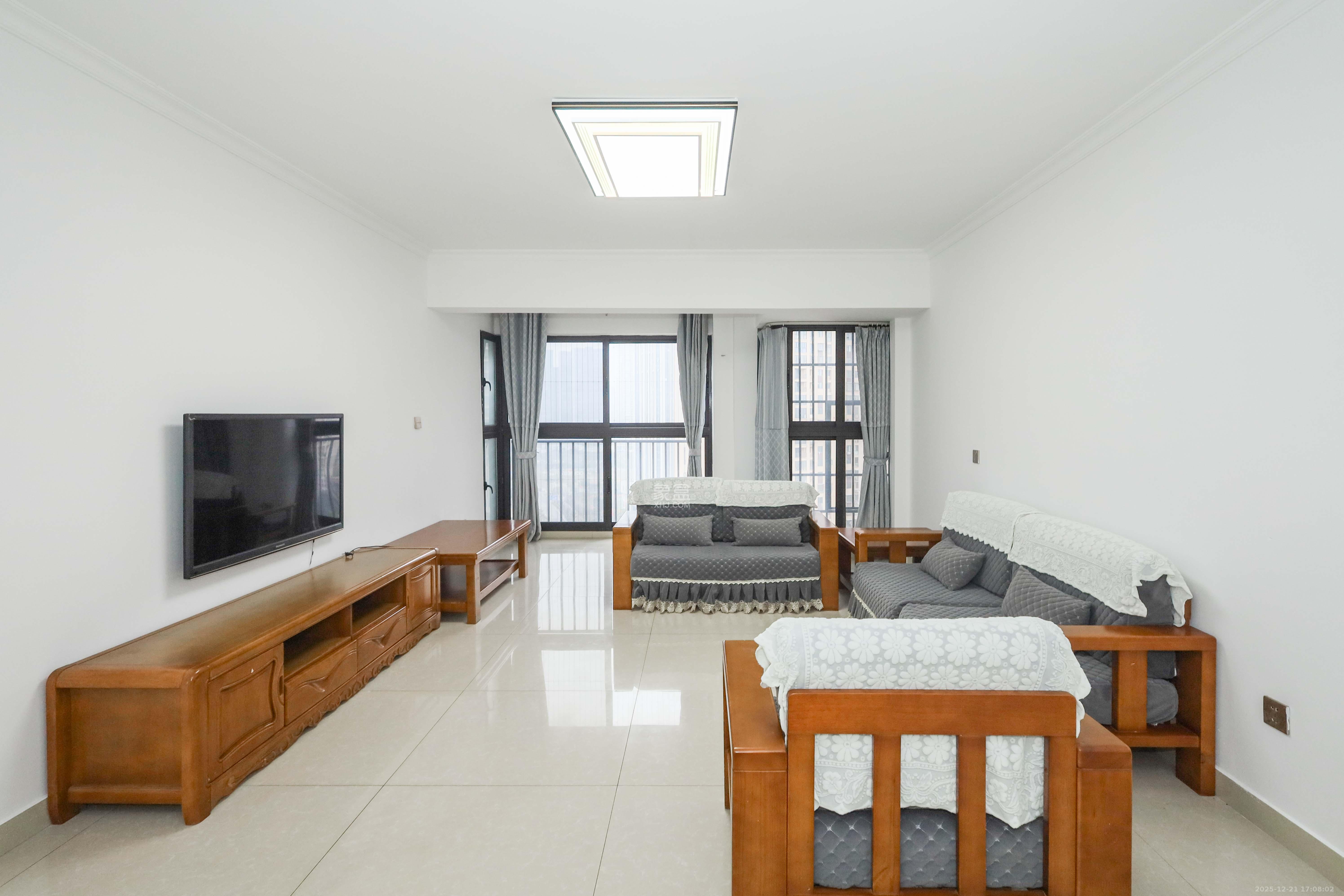 旭辉御府  3室2厅2卫    108.0万