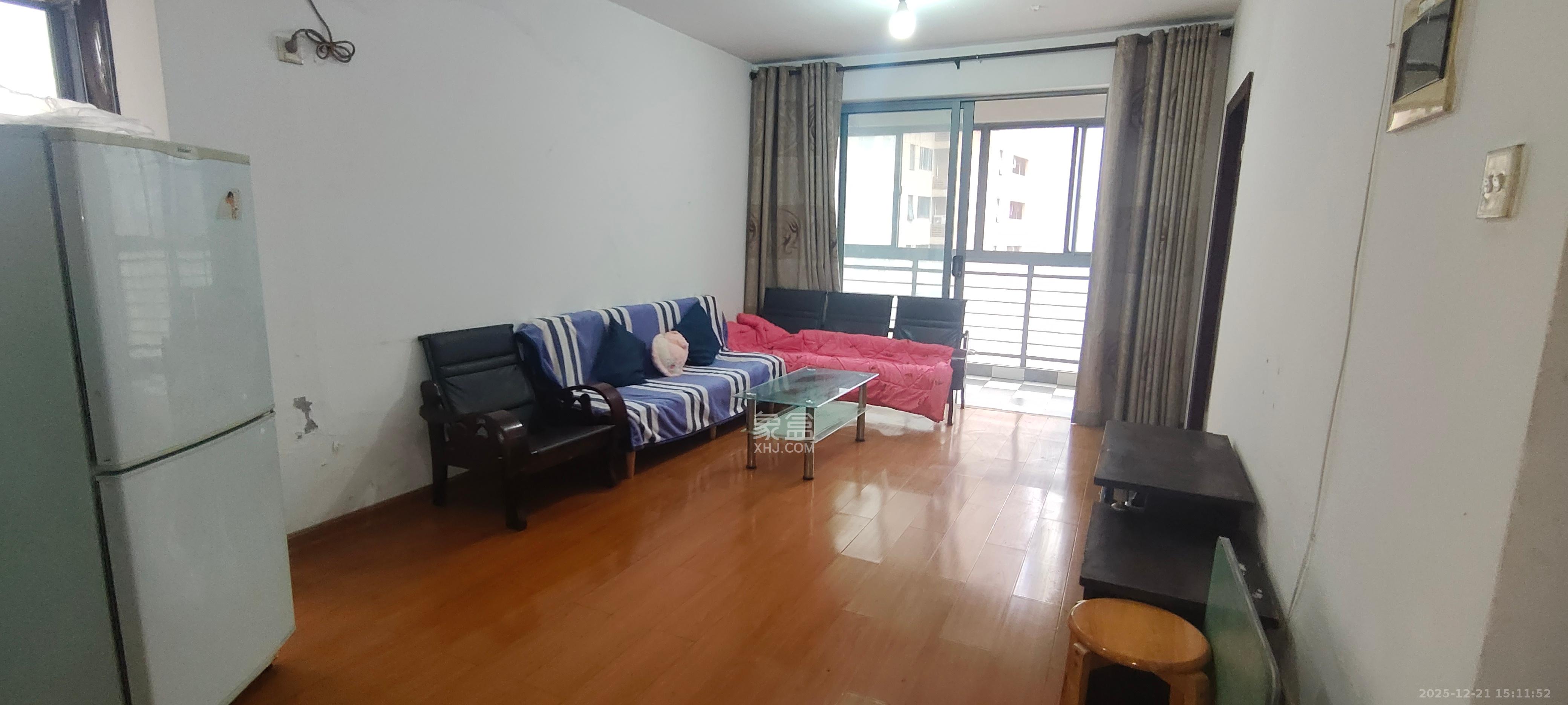 滨江君悦香邸  2室1厅1卫    2300.0元/月