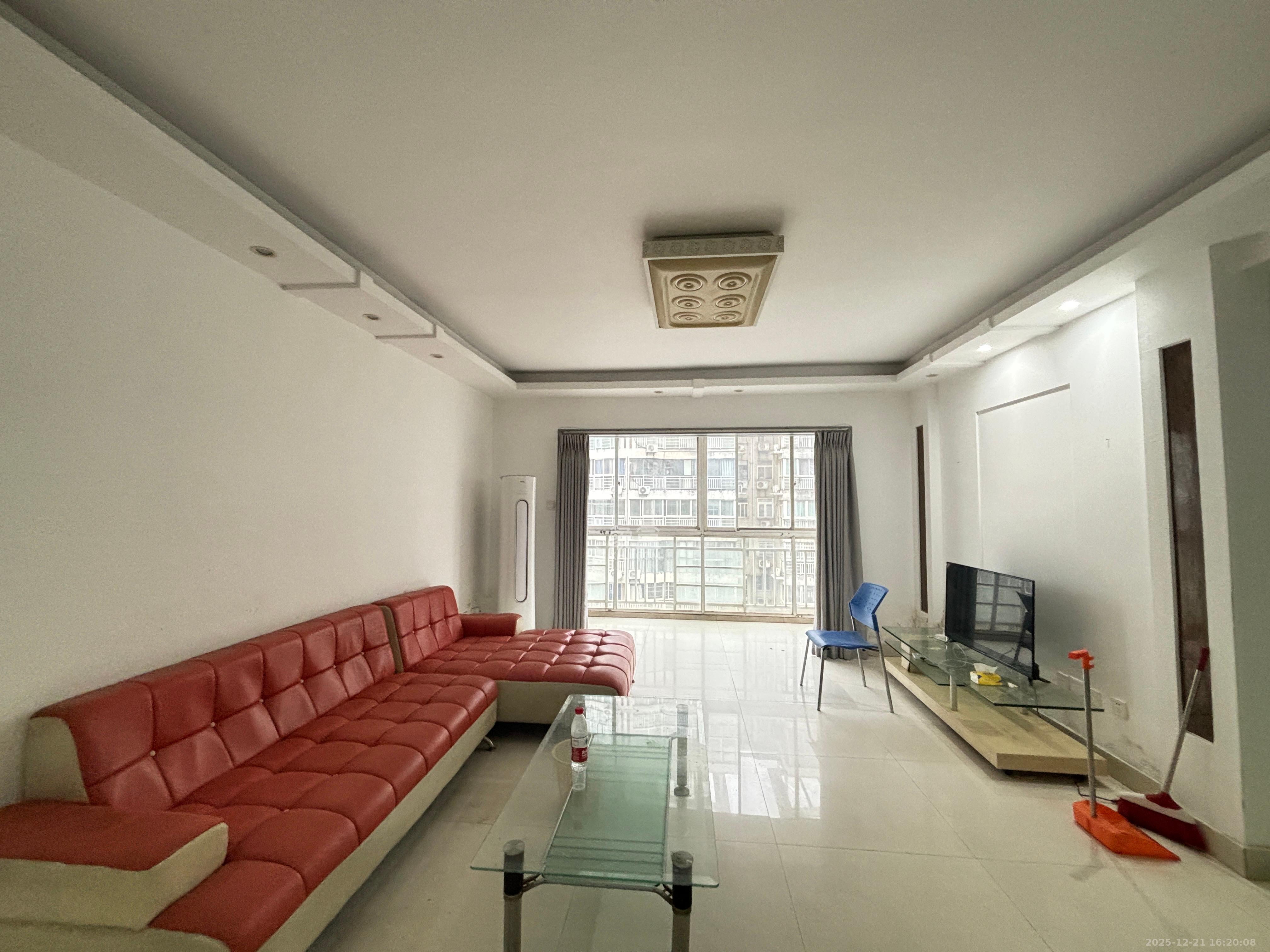 星语林名园  3室2厅2卫    2300.0元/月