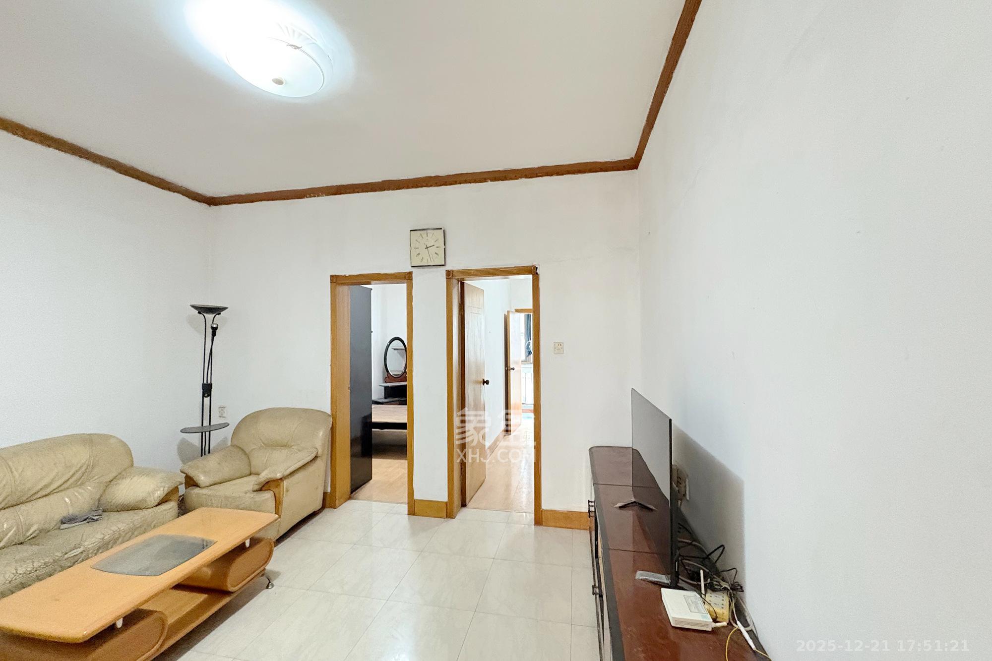 保险公司宿舍（凤凰台巷72号）  2室2厅1卫    50.0万