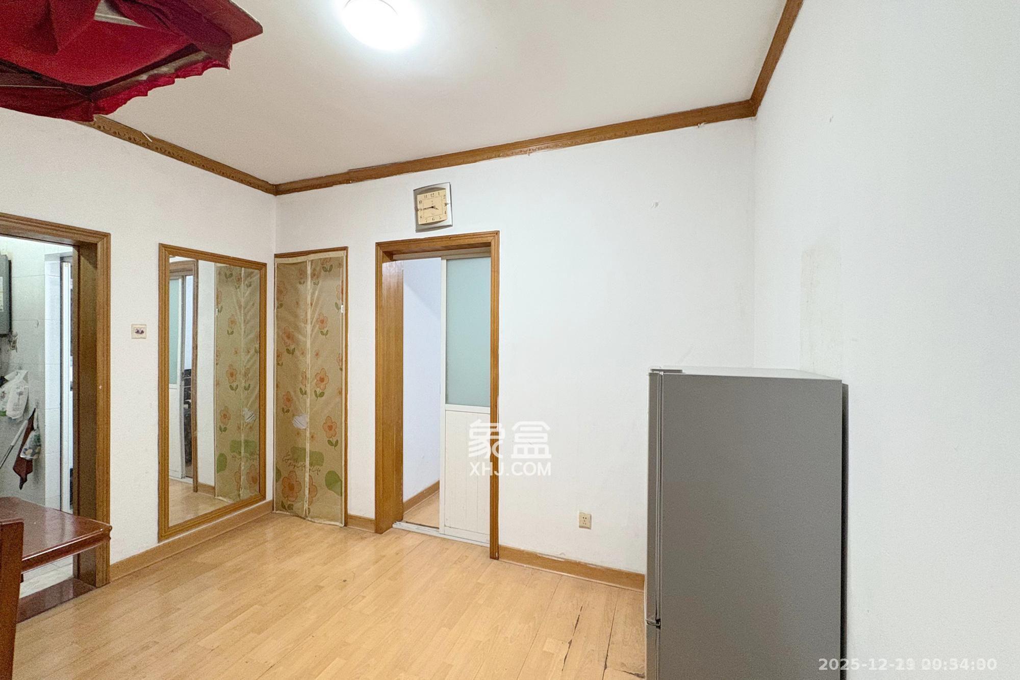 杨家塘  2室1厅1卫    2000.0元/月