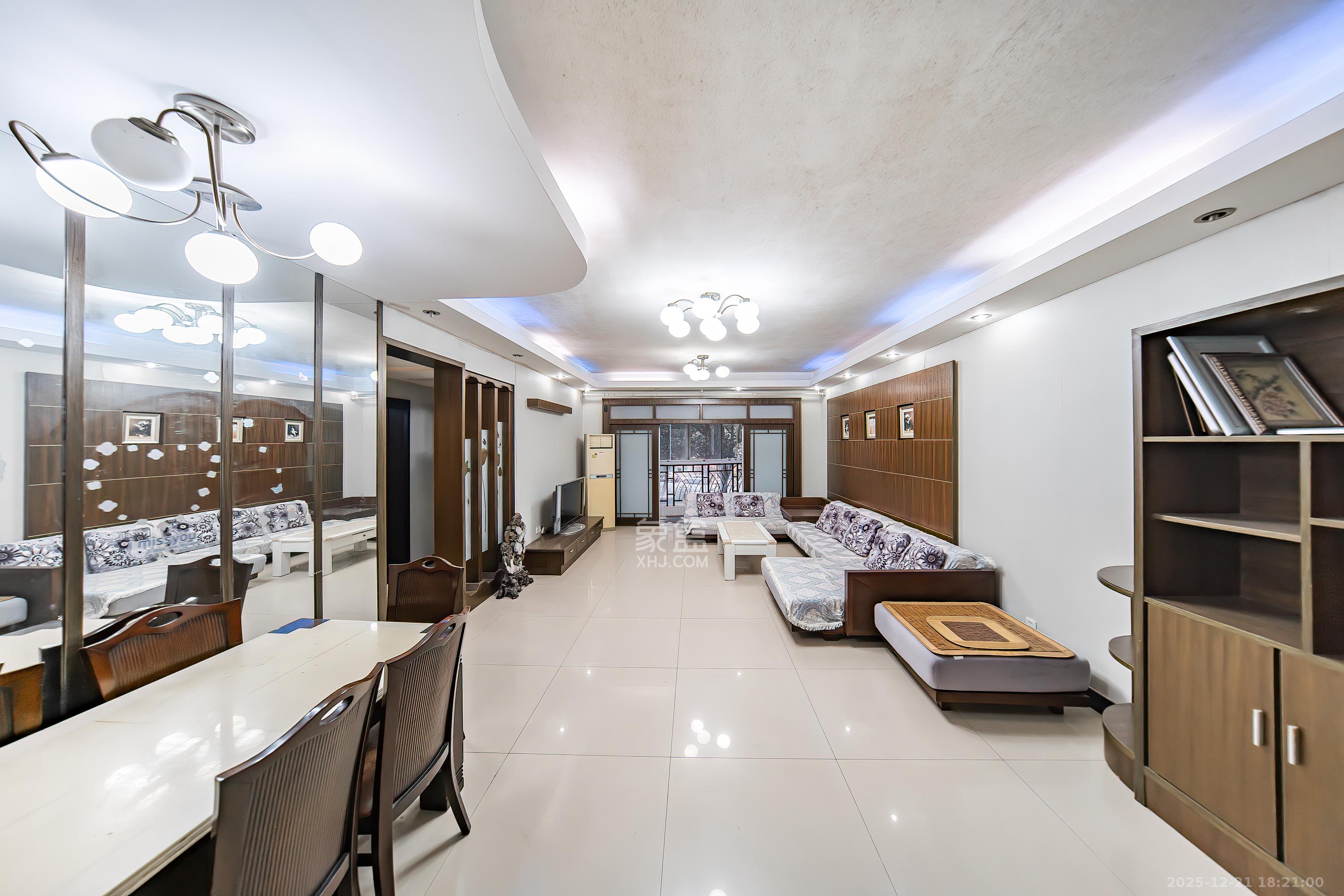 左岸春天  3室2厅2卫    108.0万