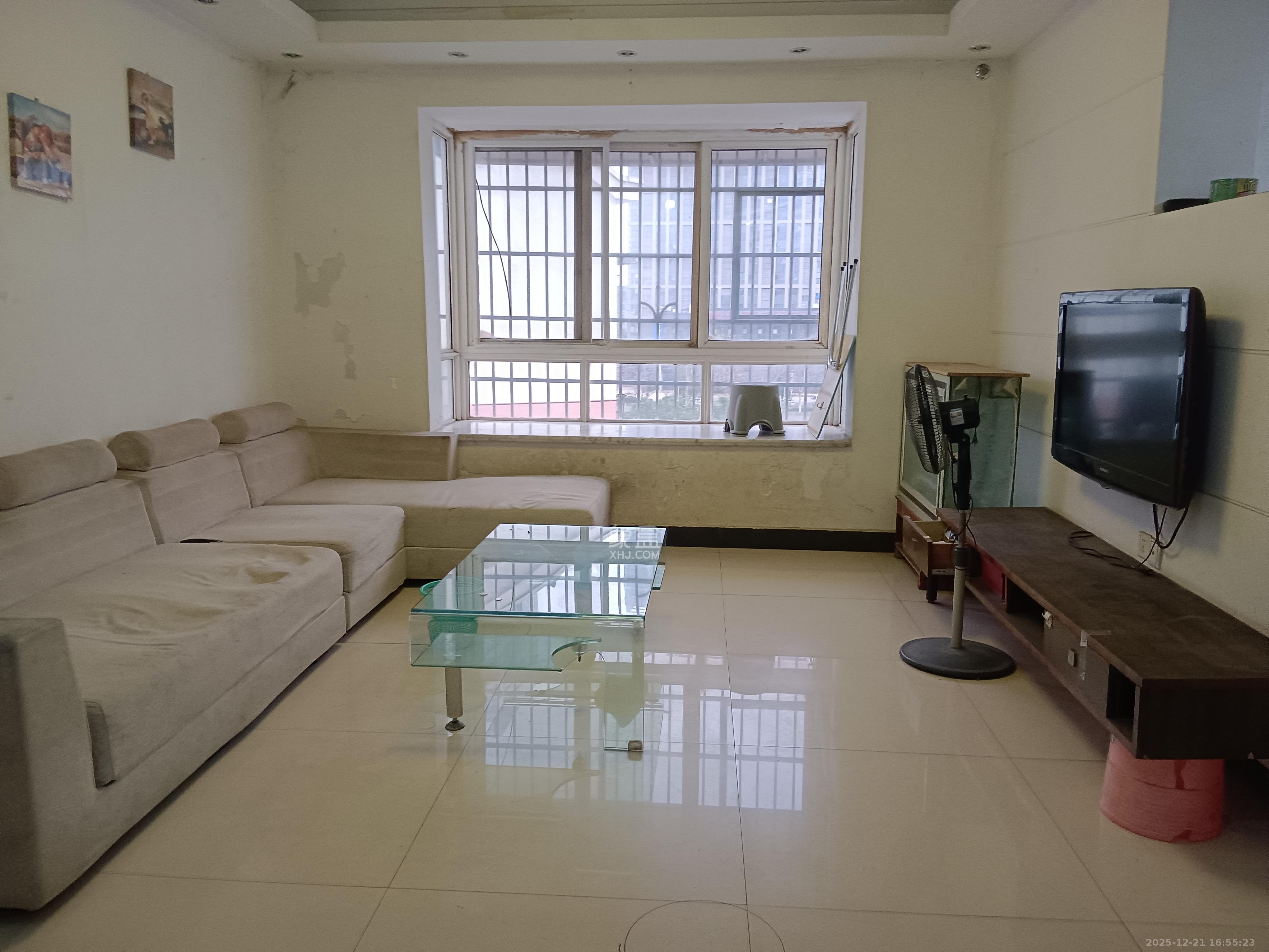 紫东苑（星沙）  3室2厅2卫    1800.0元/月