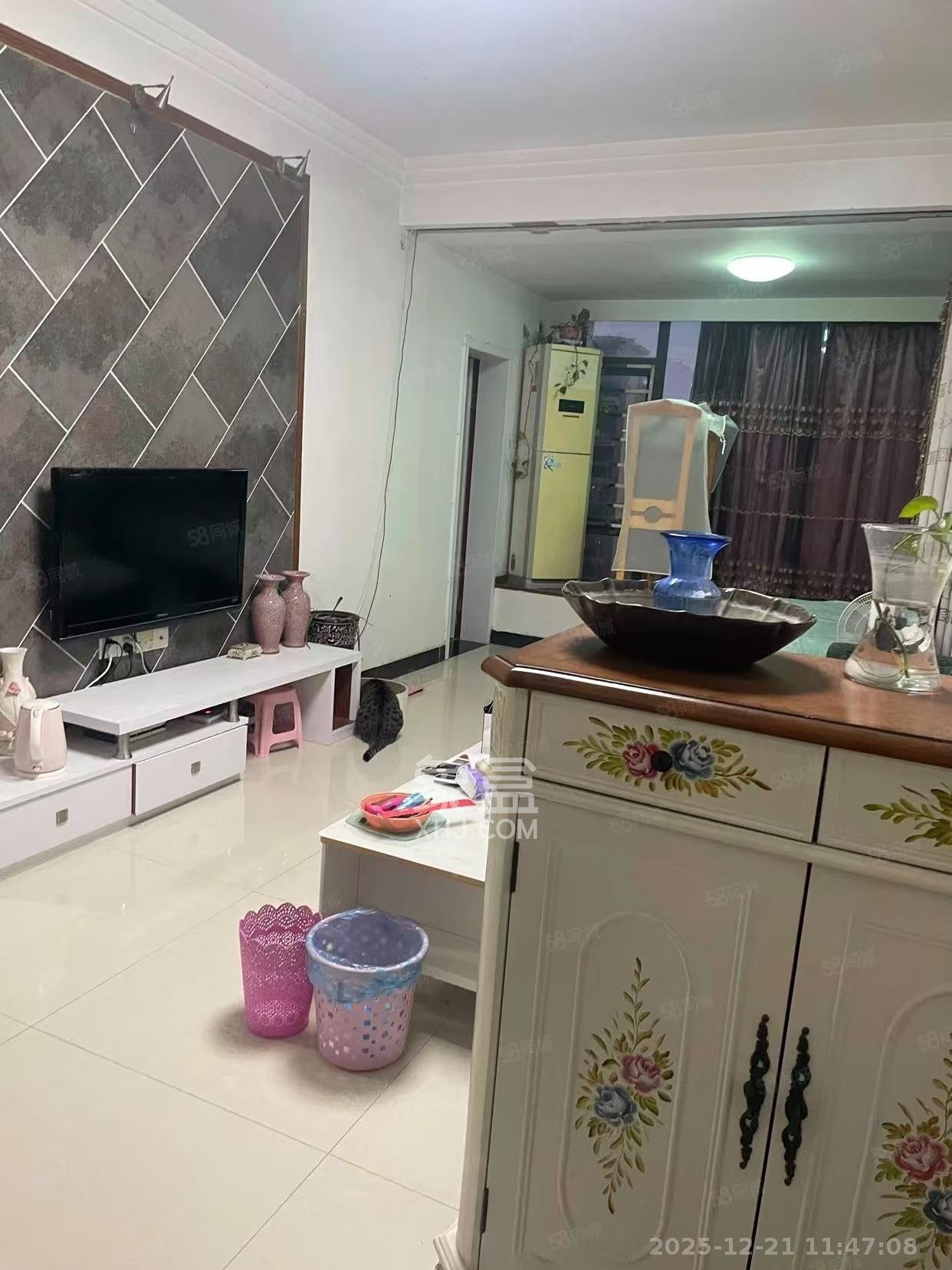 书院观邸  2室1厅1卫    2400.0元/月