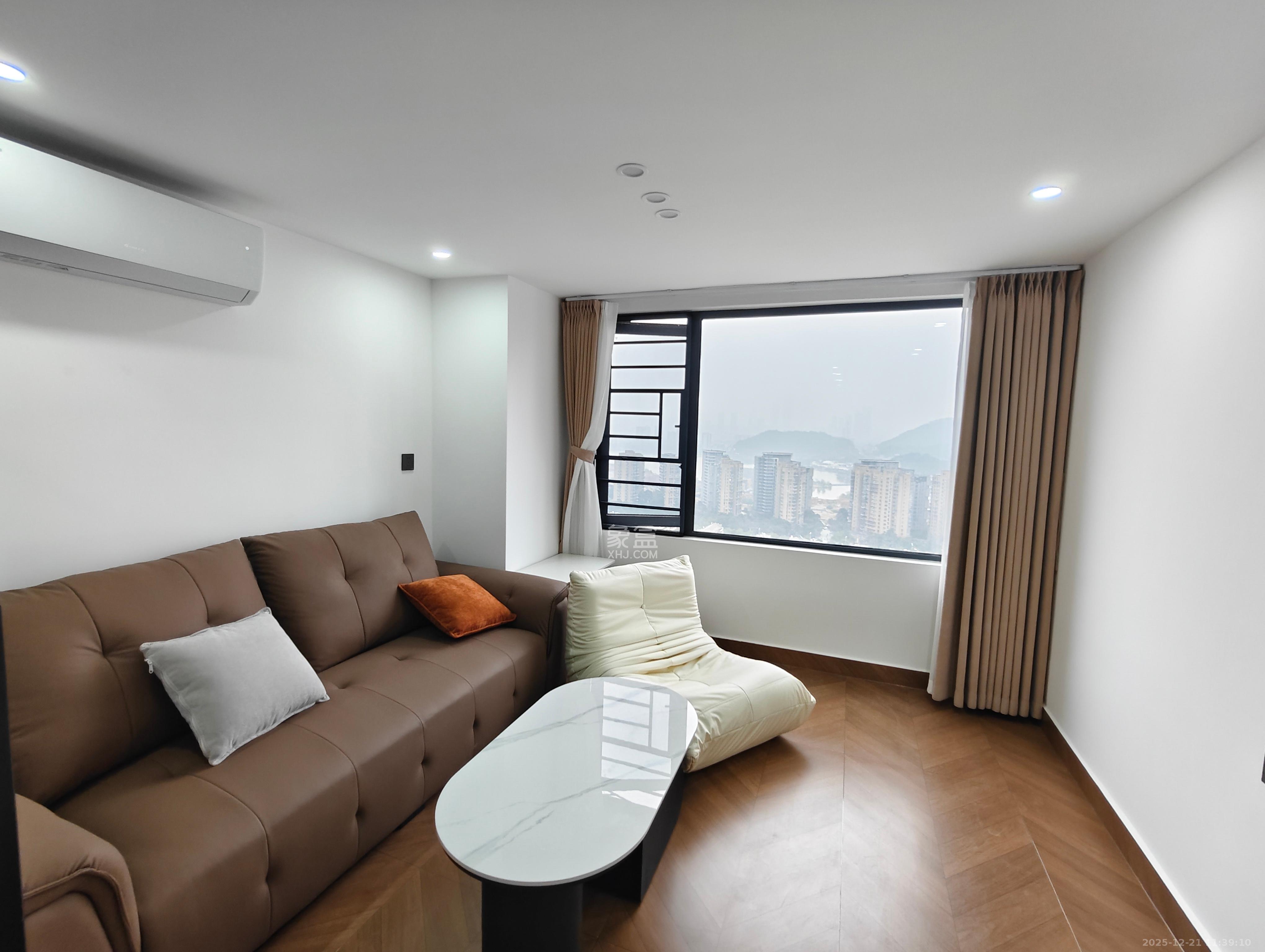 金地峯范  2室2厅1卫    2500.0元/月