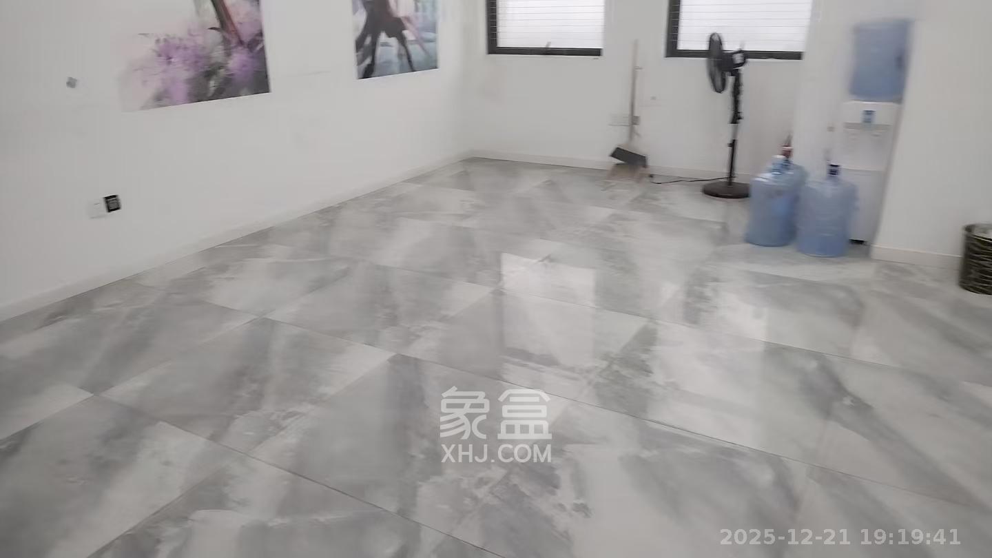 华润置地广场二期  1室1厅1卫    4000.0元/月室内图