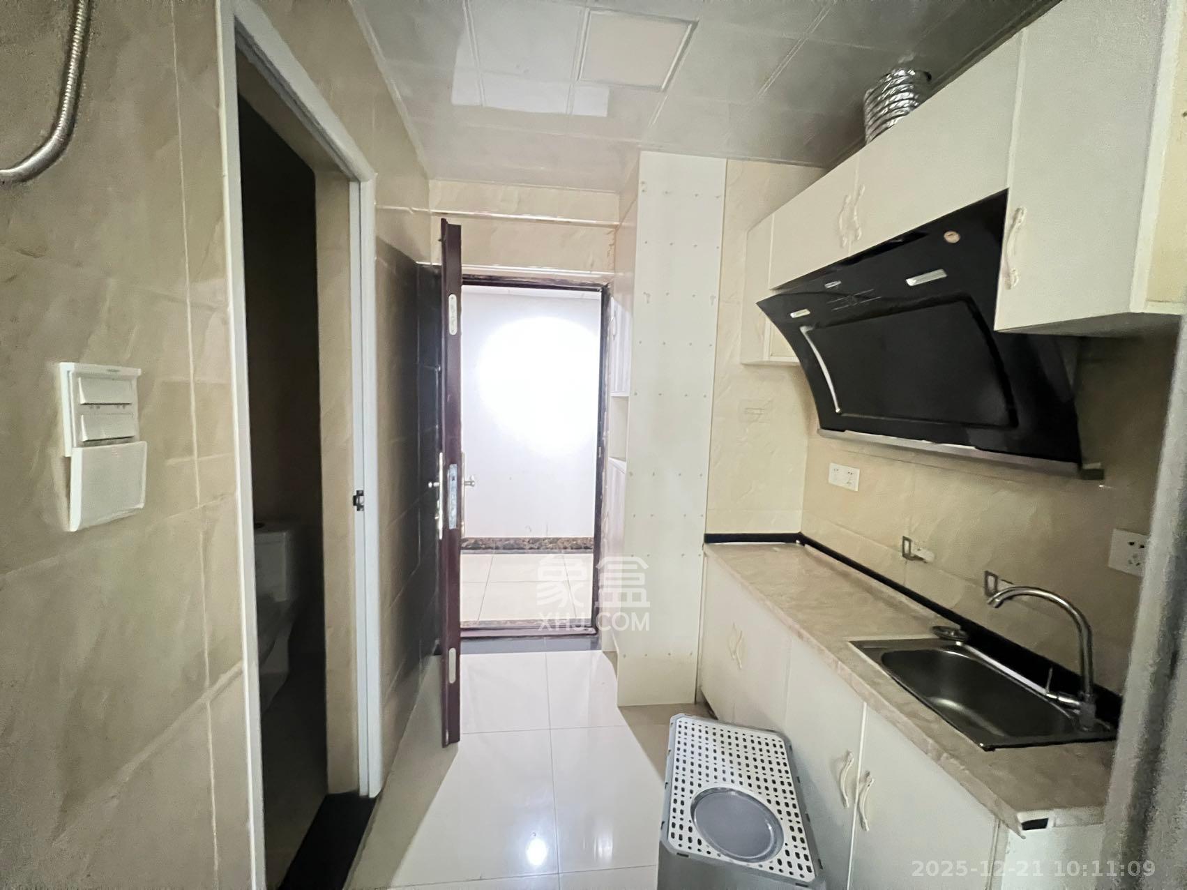 中交里城  1室1厅1卫    1680.0元/月