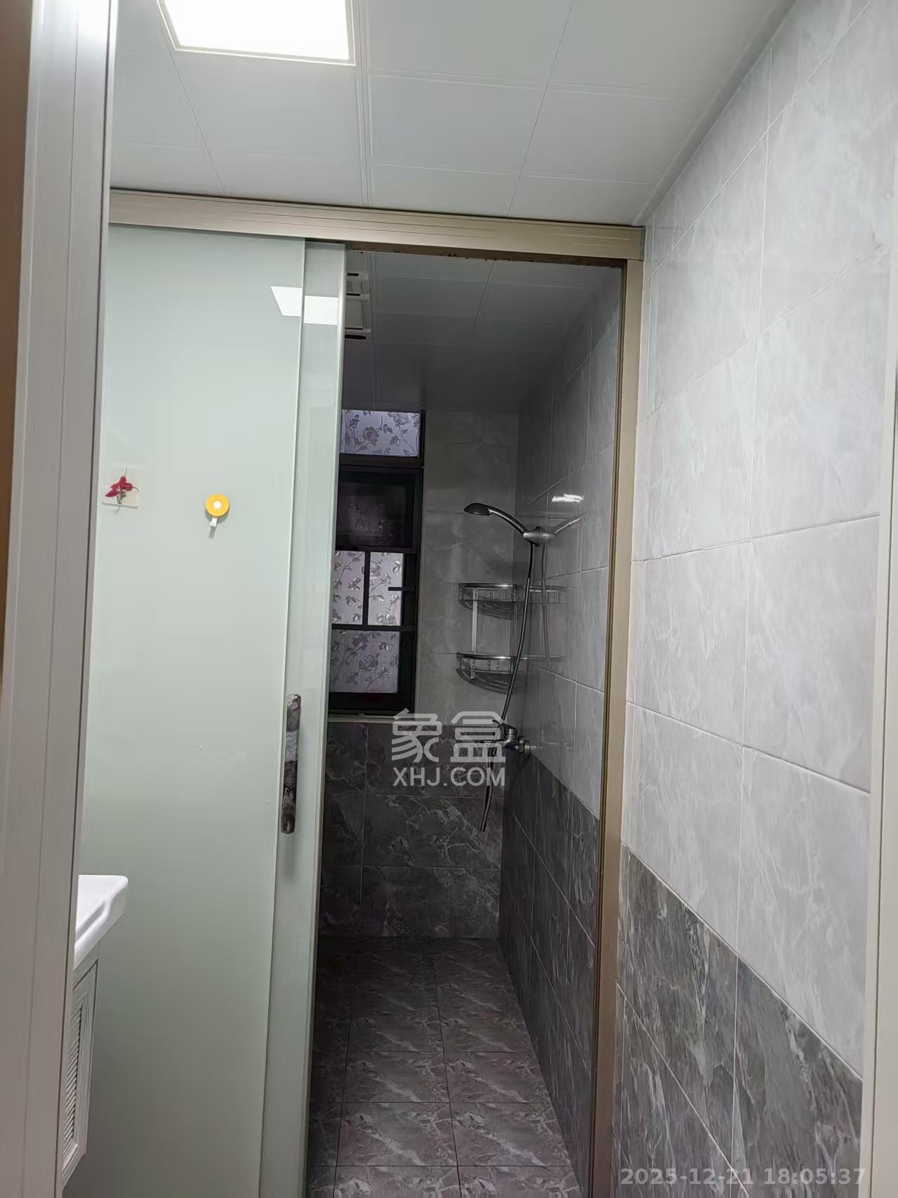 梅溪湖金茂悦（金悦雅苑）  3室2厅2卫    3000.0元/月