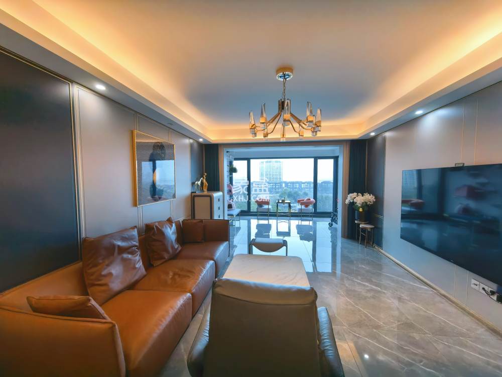 晋合湘水湾四期  3室2厅2卫    190.0万